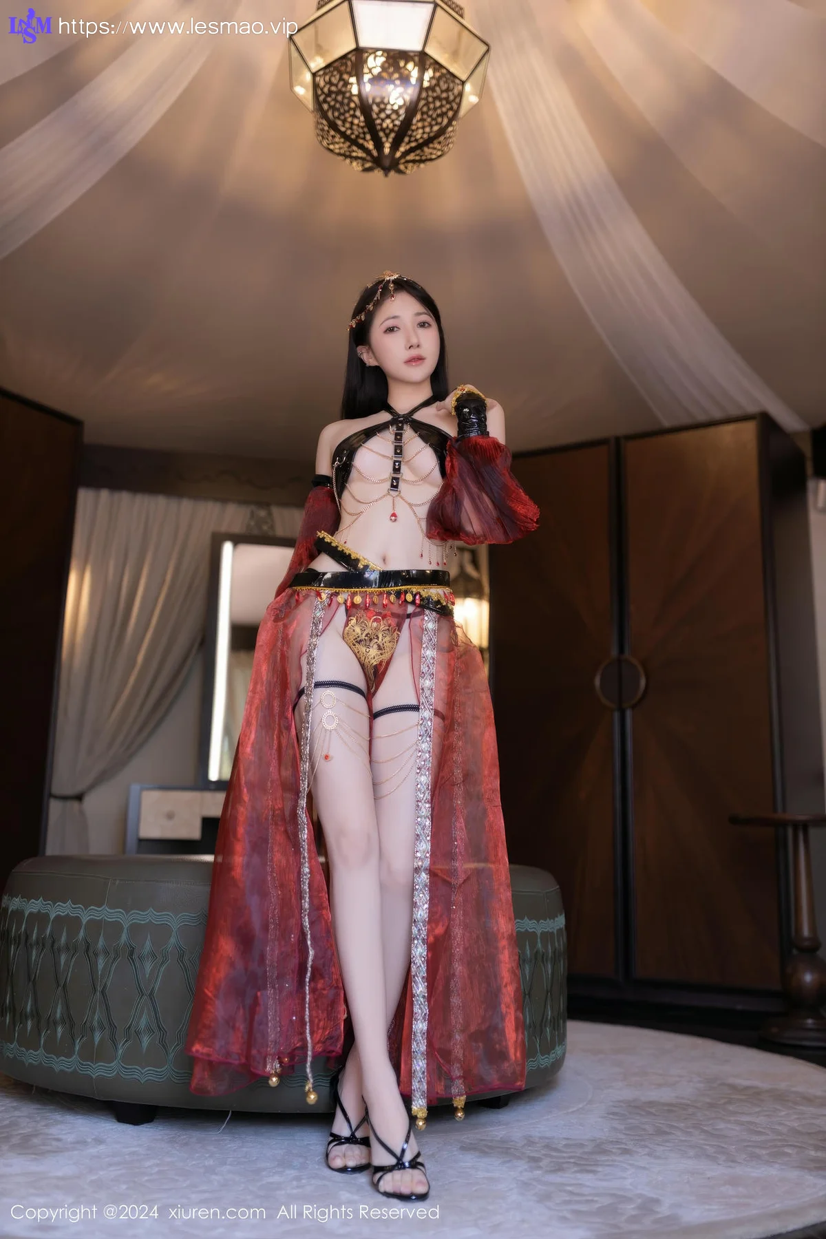 XiuRen 秀人 No.8778 鱼子酱Fish 性感舞娘迪拜旅拍写真11 - 17