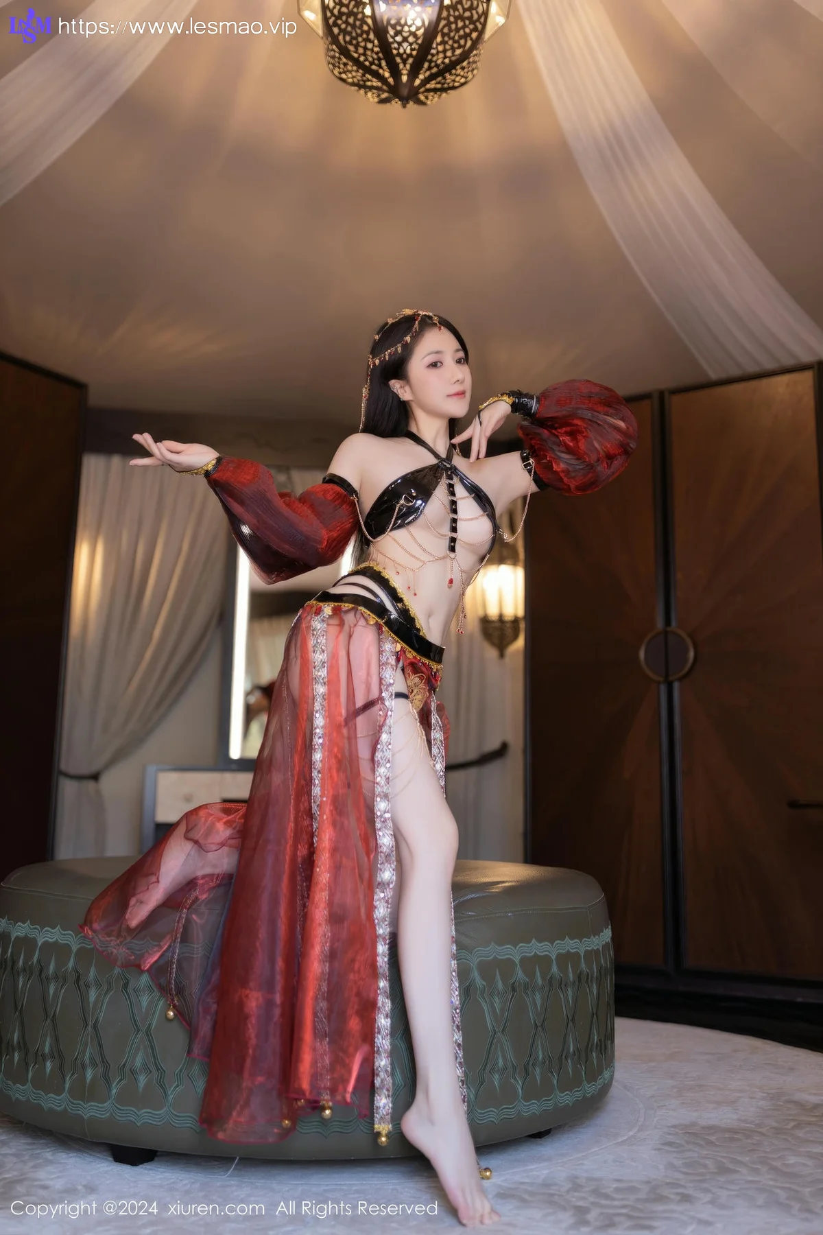 XiuRen 秀人 No.8778 鱼子酱Fish 性感舞娘迪拜旅拍写真11 - 26