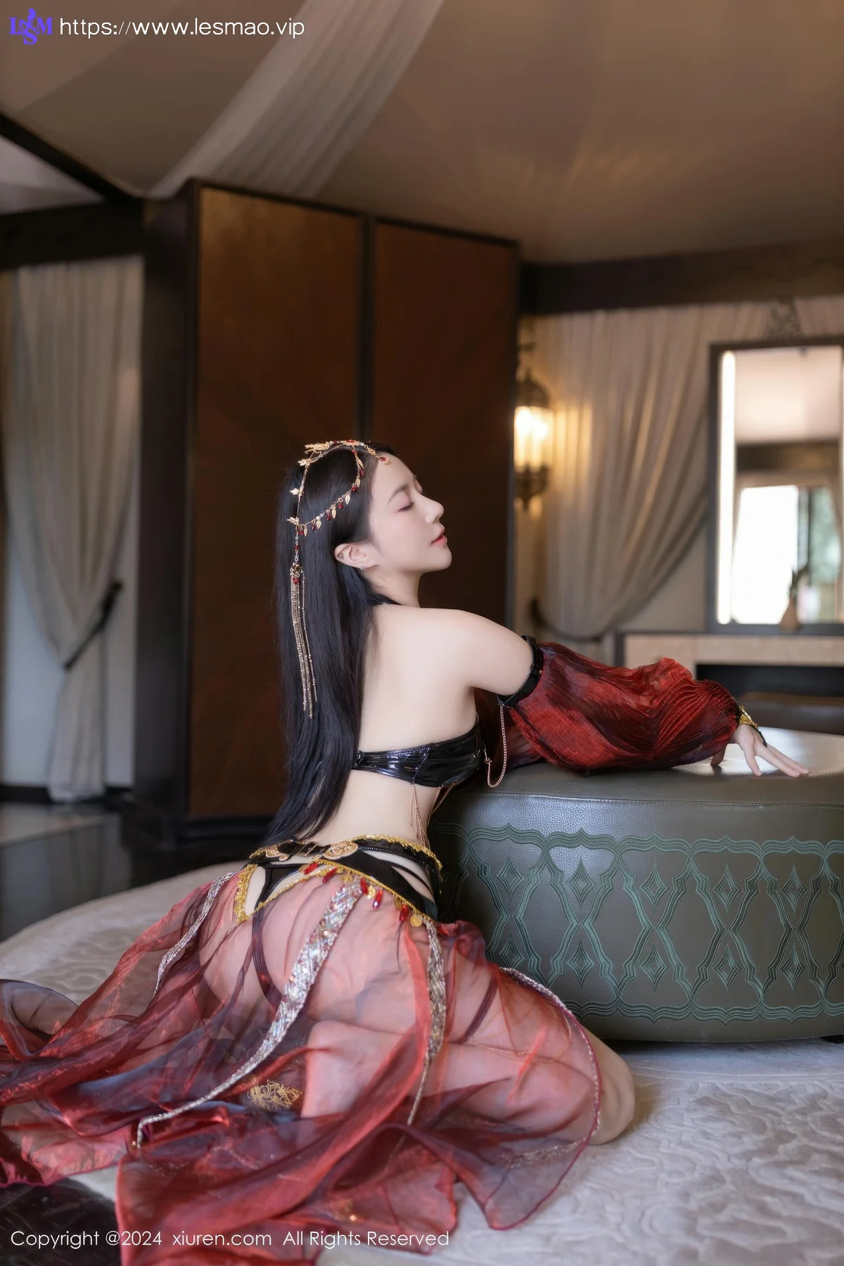 XiuRen 秀人 No.8778 鱼子酱Fish 性感舞娘迪拜旅拍写真11 - 29