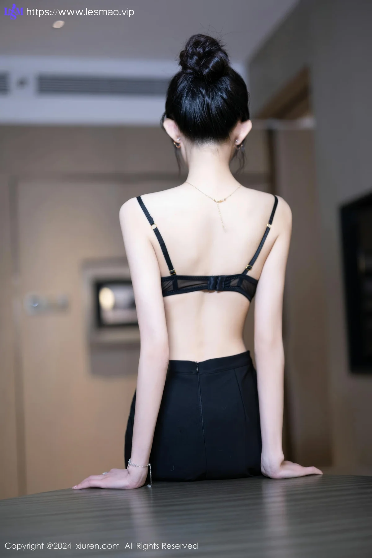 XiuRen 秀人 No.8791 程程程- 黑色OL服饰哈尔滨旅拍1 - 61
