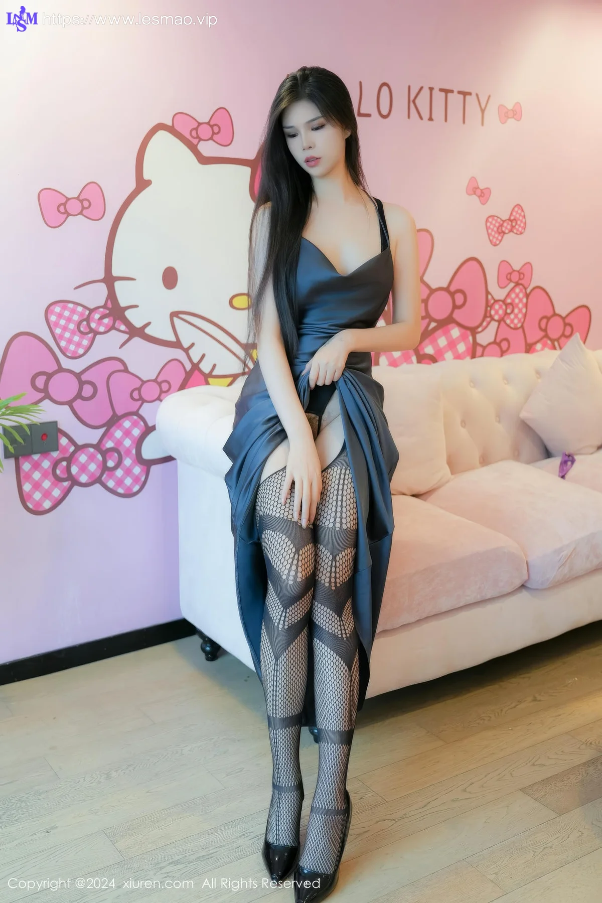 XiuRen 秀人 No.8795 雪糕CiCi 紫色长裙性感写真 - 15