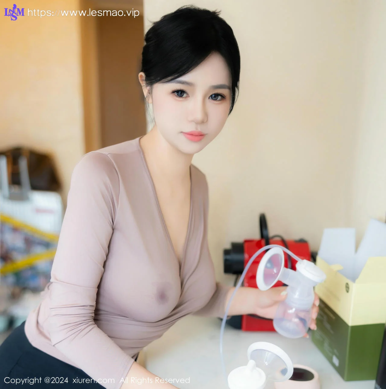 XiuRen 秀人 No.8798 金小依 浅粉色上衣性感写真2 - 17