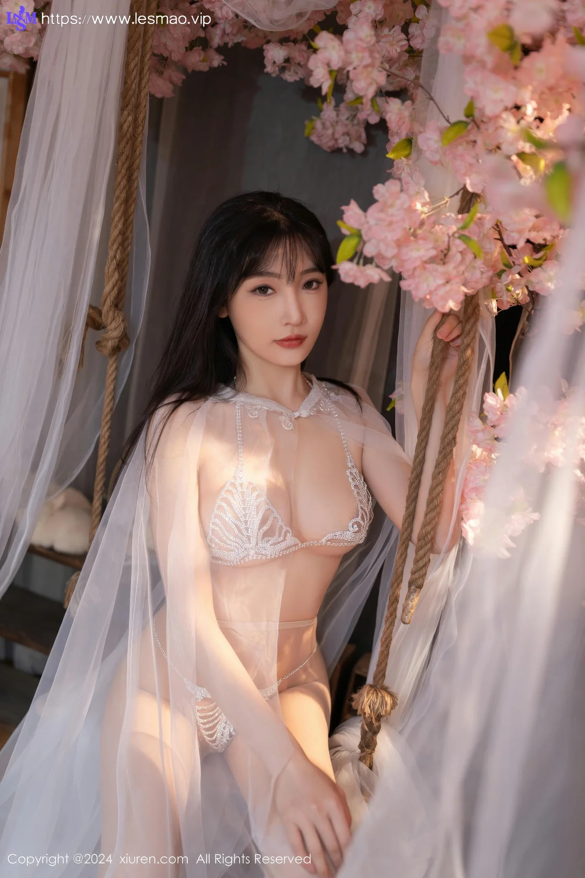 XiuRen 秀人 No.8807 陆萱萱 桃花仙主题拍摄迪拜旅拍111 - 18