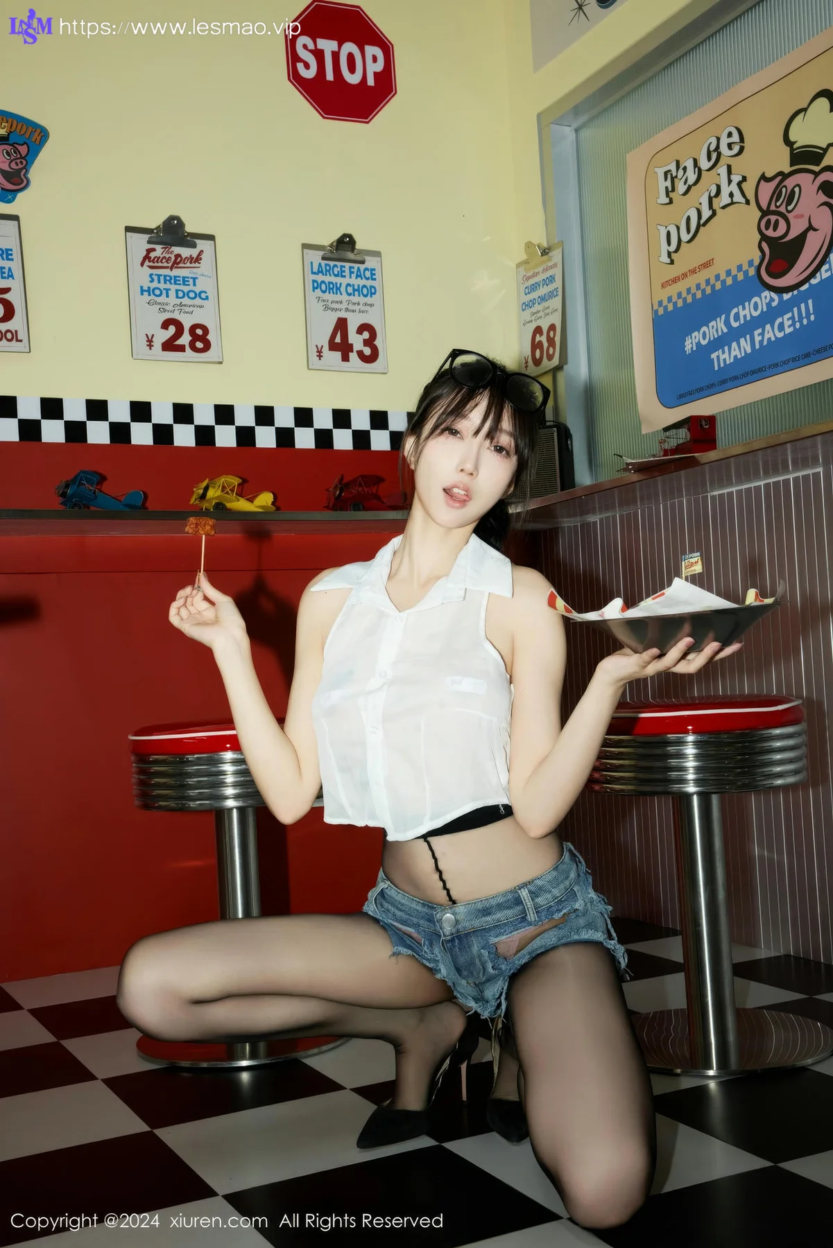 XiuRen 秀人 No.8811 玥儿玥er 超短牛仔裤杭州心愿旅拍11 - 40