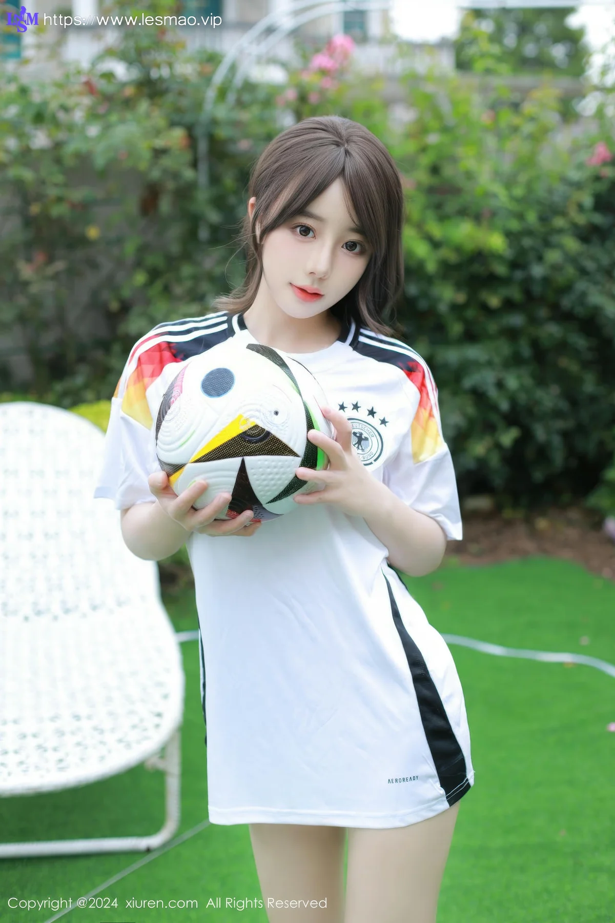 XiuRen 秀人 No.8812 桃妖夭 欧洲杯主题拍摄性感写真11 - 54