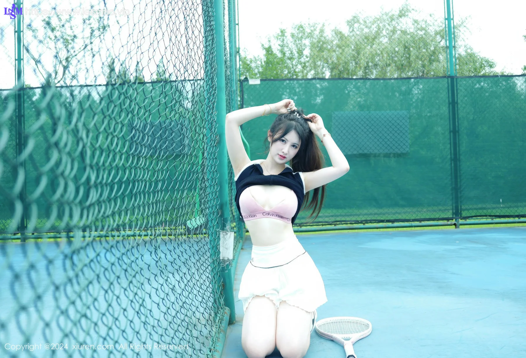 XiuRen 秀人 No.8821 诗诗kiki 网球场地性感写真22 - 18