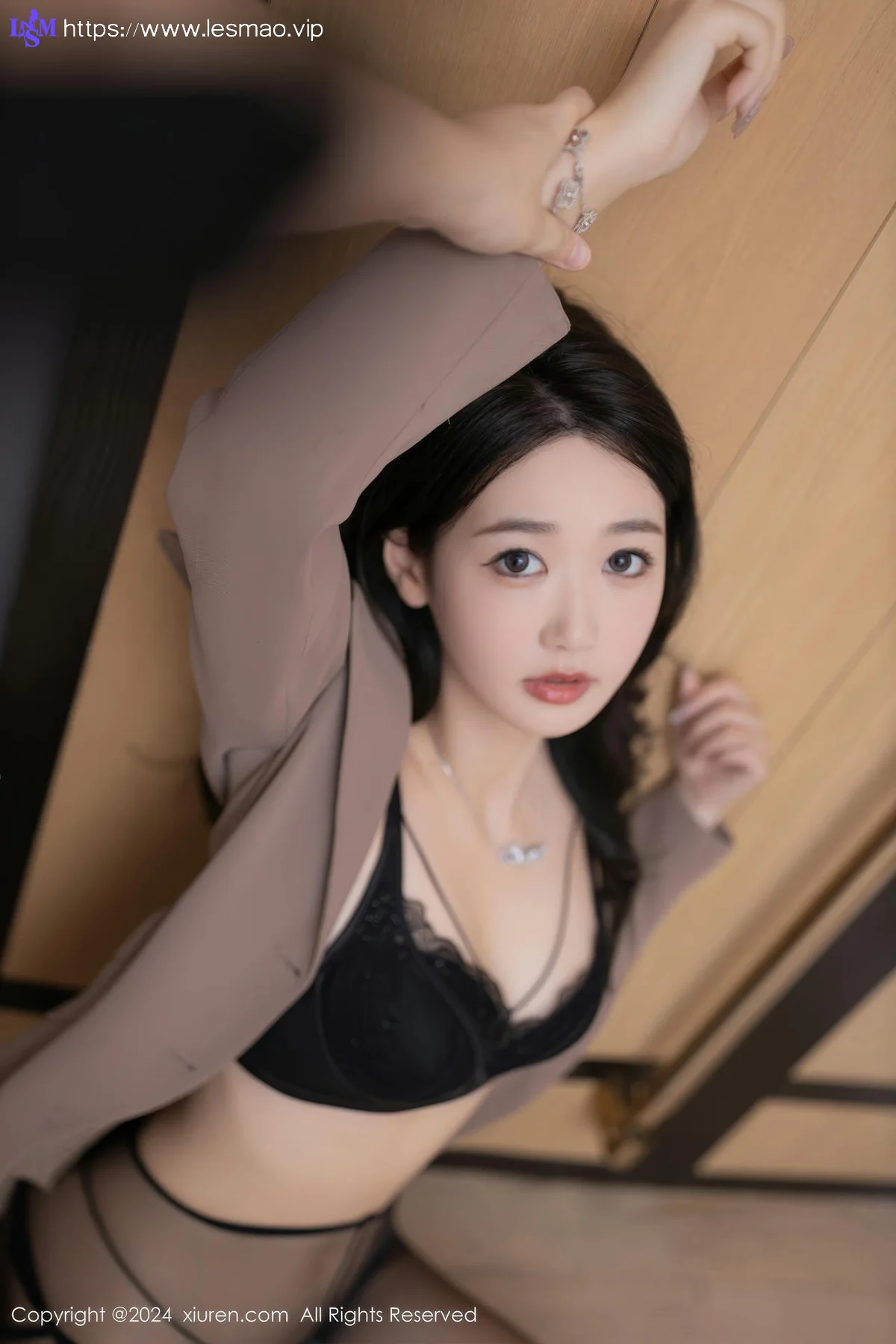 XiuRen 秀人 No.8824 唐安琪 犯错的秘书主题拍摄性感写真11 - 23