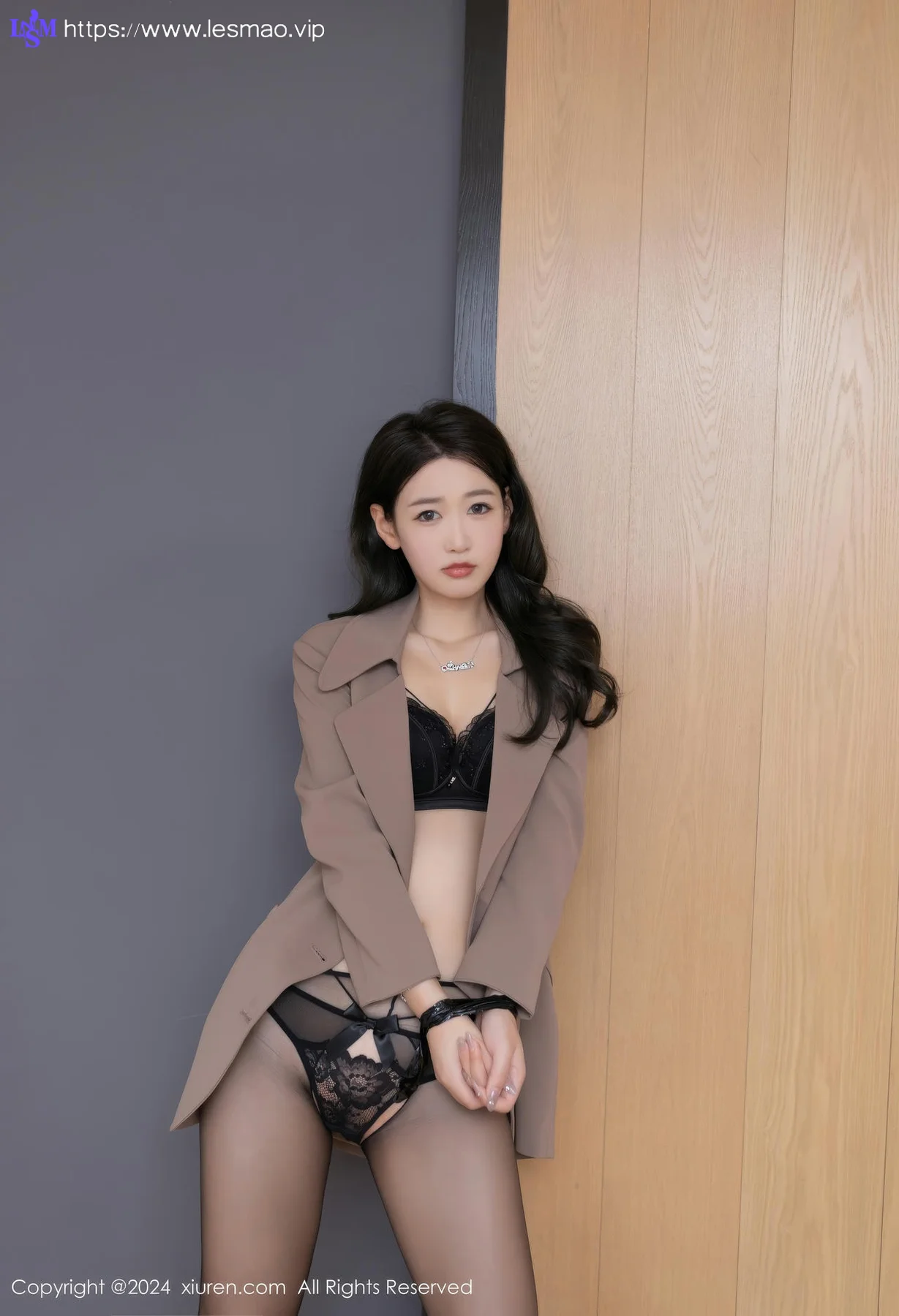 XiuRen 秀人 No.8824 唐安琪 犯错的秘书主题拍摄性感写真11 - 27