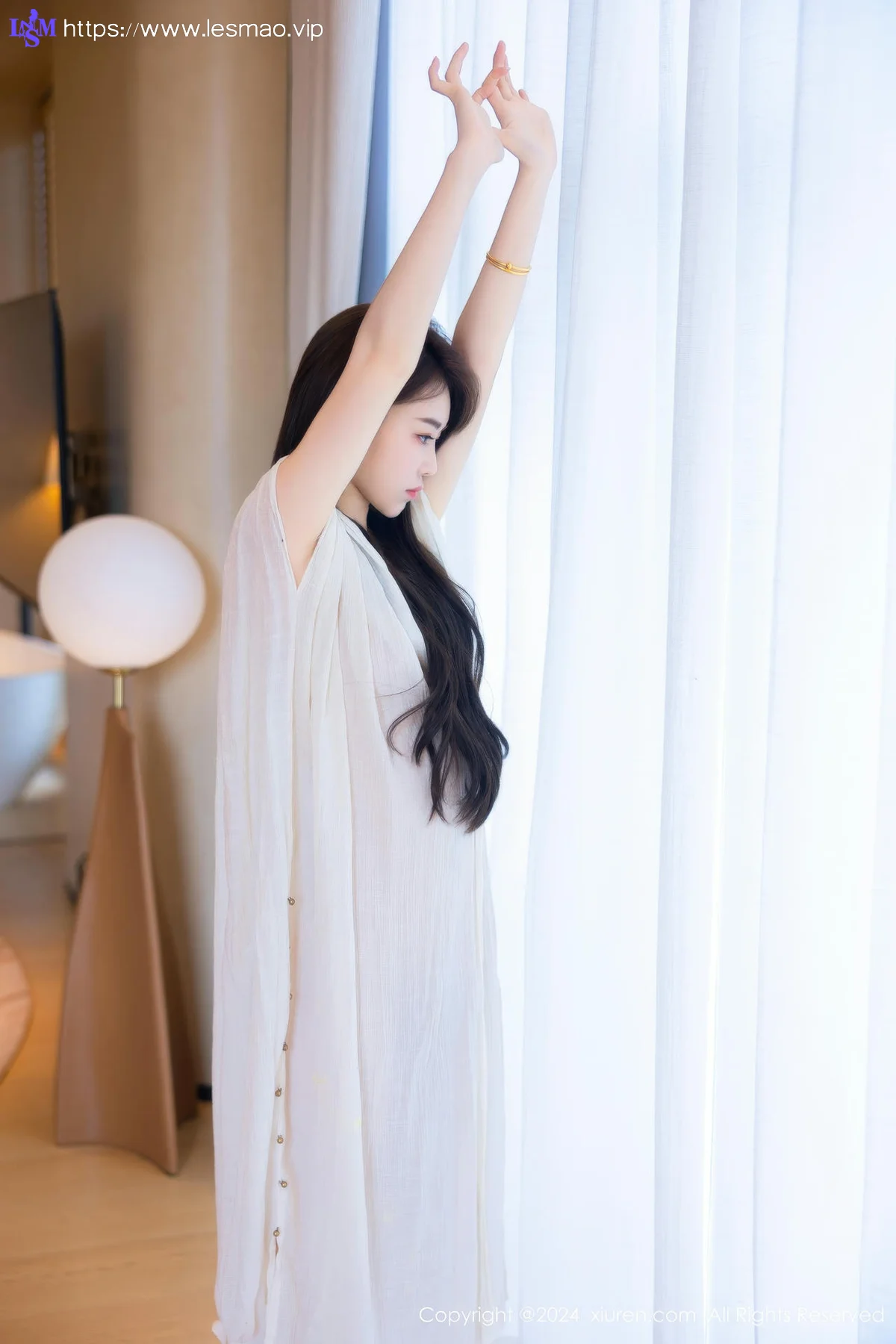 XiuRen 秀人 No.8842 夏竹 浅色连衣裙性感写真 - 36