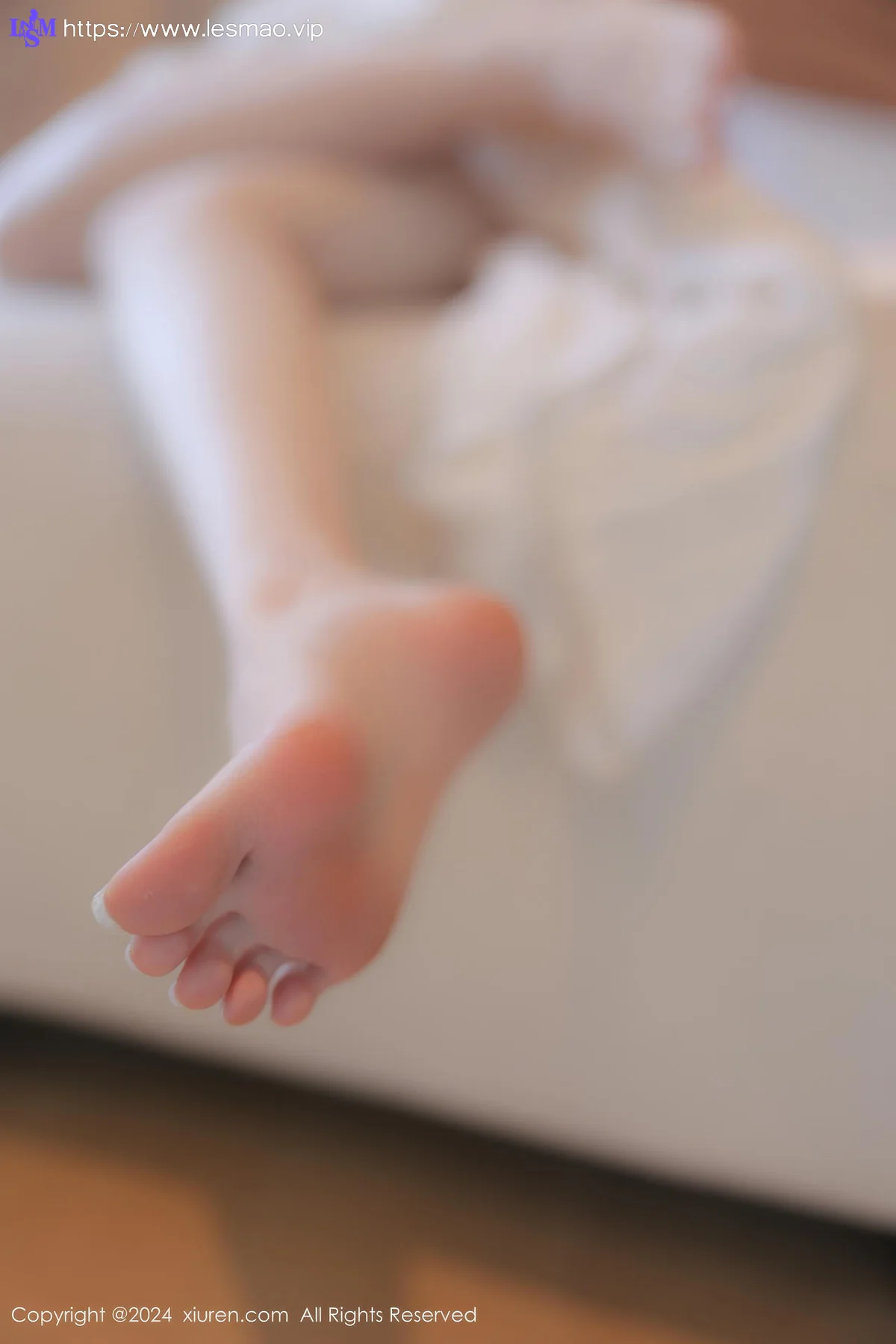 XiuRen 秀人 No.8842 夏竹 浅色连衣裙性感写真 - 49
