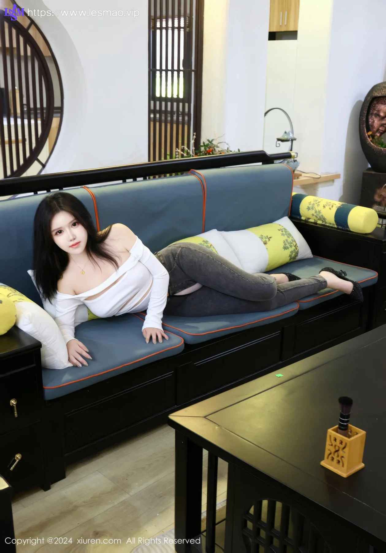 XiuRen 秀人 No.8853 小薯条nienie 性感牛仔裤性感写真11 - 36