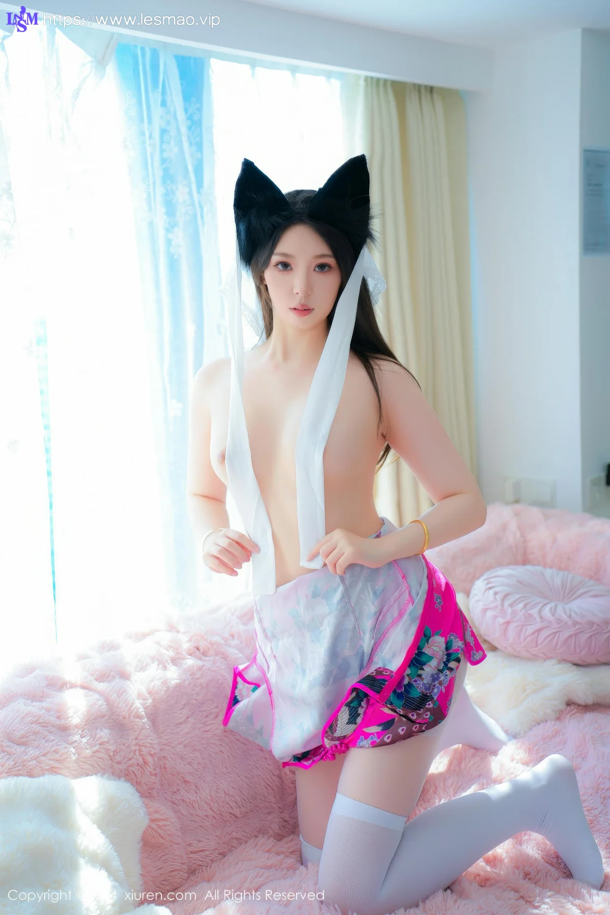 XiuRen 秀人 No.8896 小波多 暗红厨娘装扮性感写真 - 28