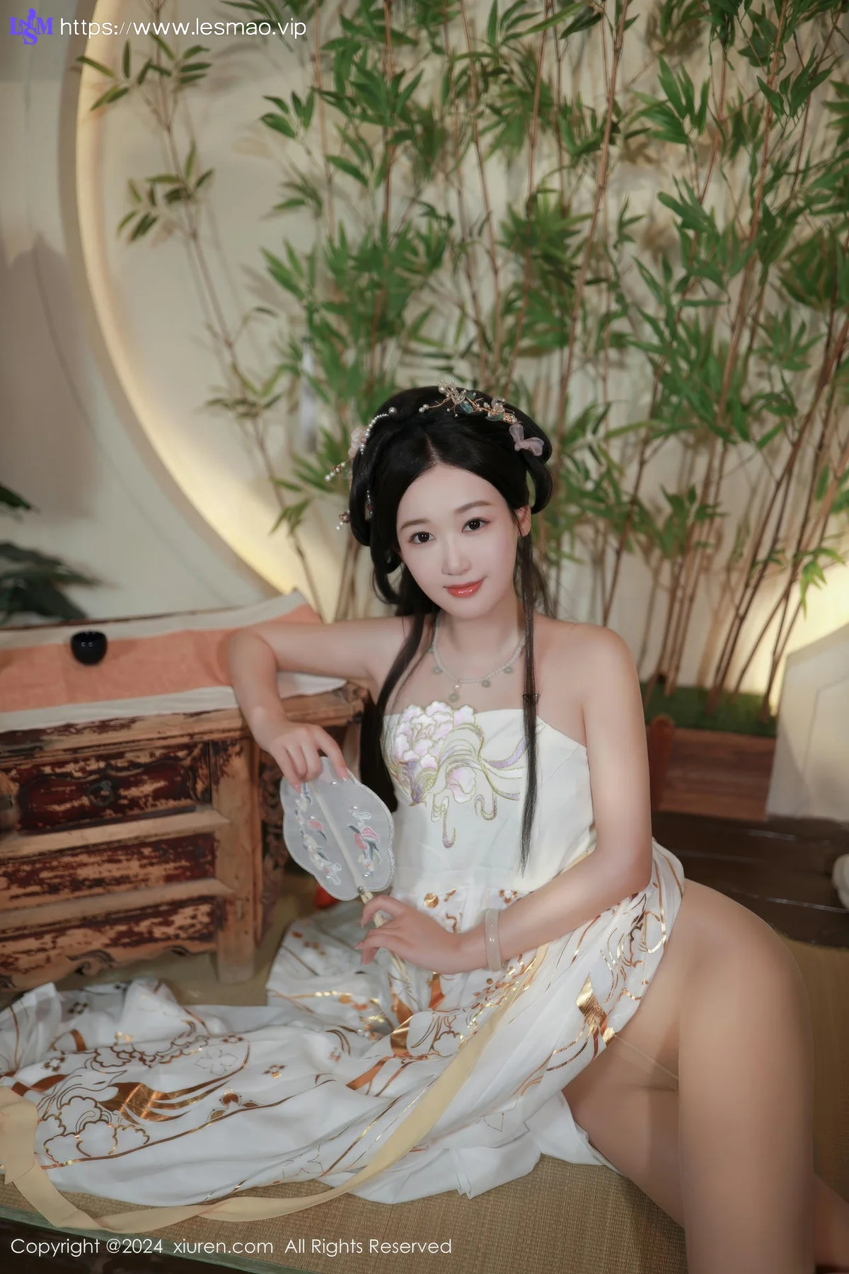 XiuRen 秀人 No.8898 唐安琪 浅色古装迪拜旅拍11 - 24
