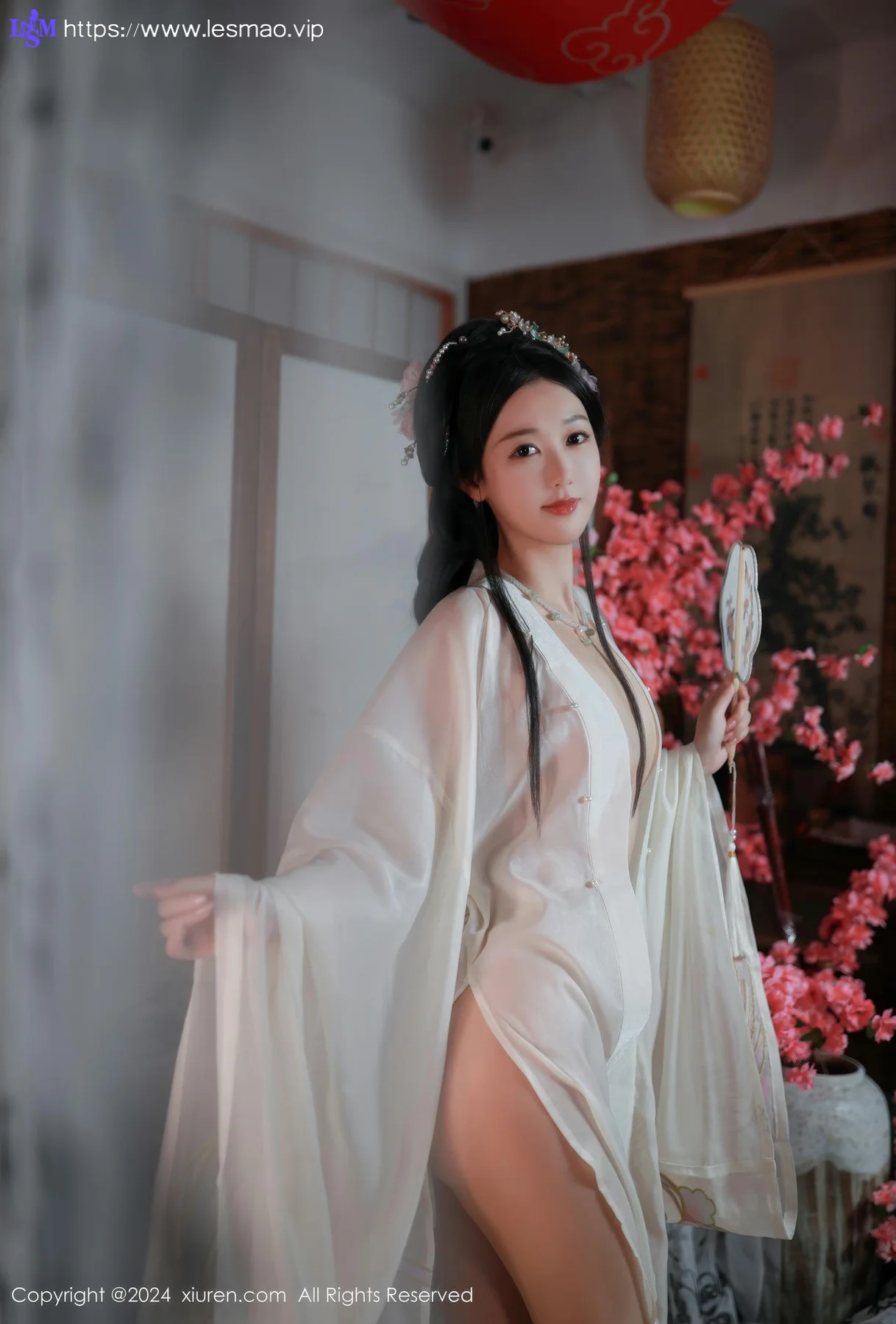 XiuRen 秀人 No.8898 唐安琪 浅色古装迪拜旅拍11 - 53