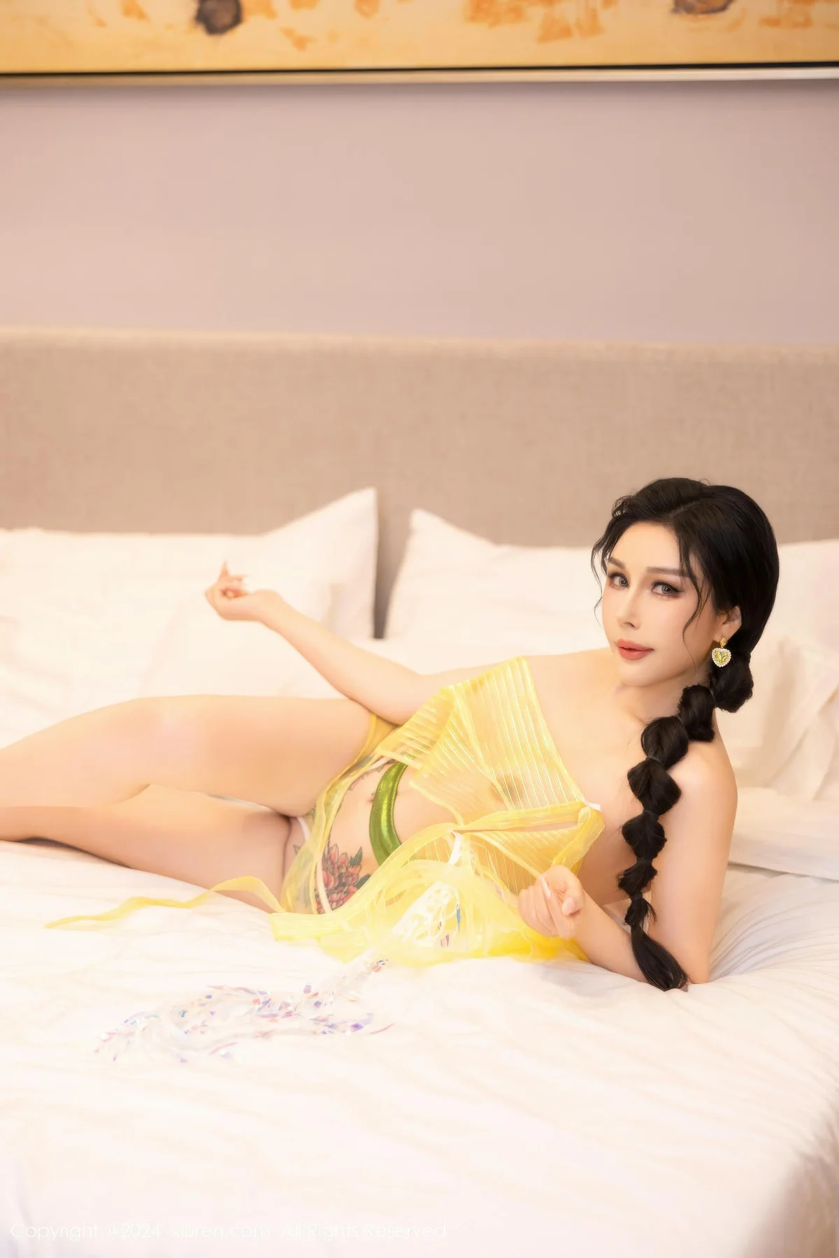 XiuRen 秀人 No.8913 田冰冰 黄色情趣服饰性感写真 - 33