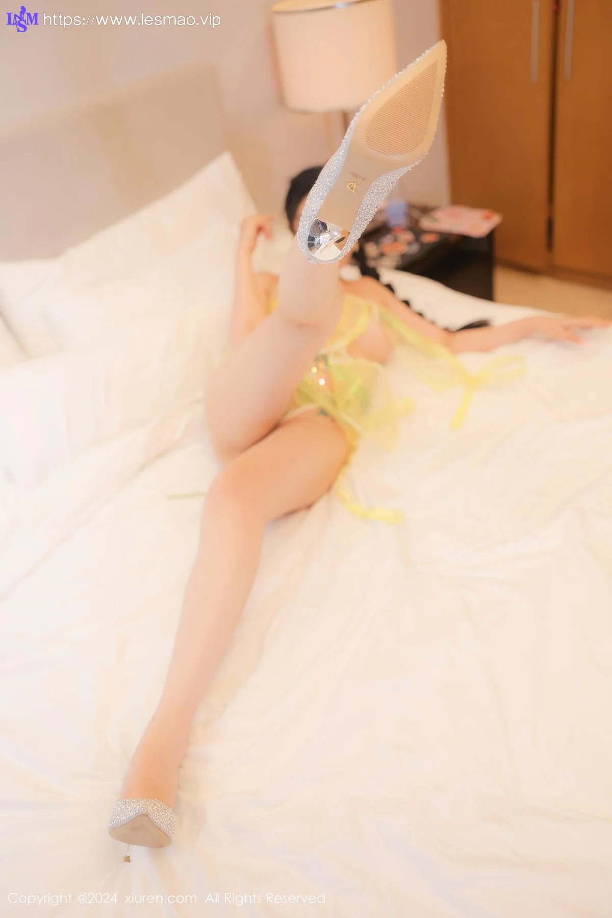XiuRen 秀人 No.8913 田冰冰 黄色情趣服饰性感写真 - 35
