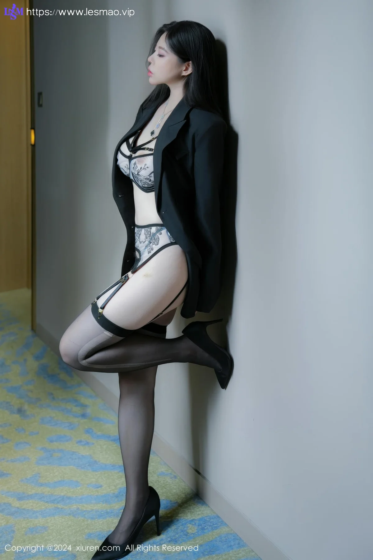 XiuRen 秀人 No.8920 白茹雪abby 黑色西服性感写真1 - 36