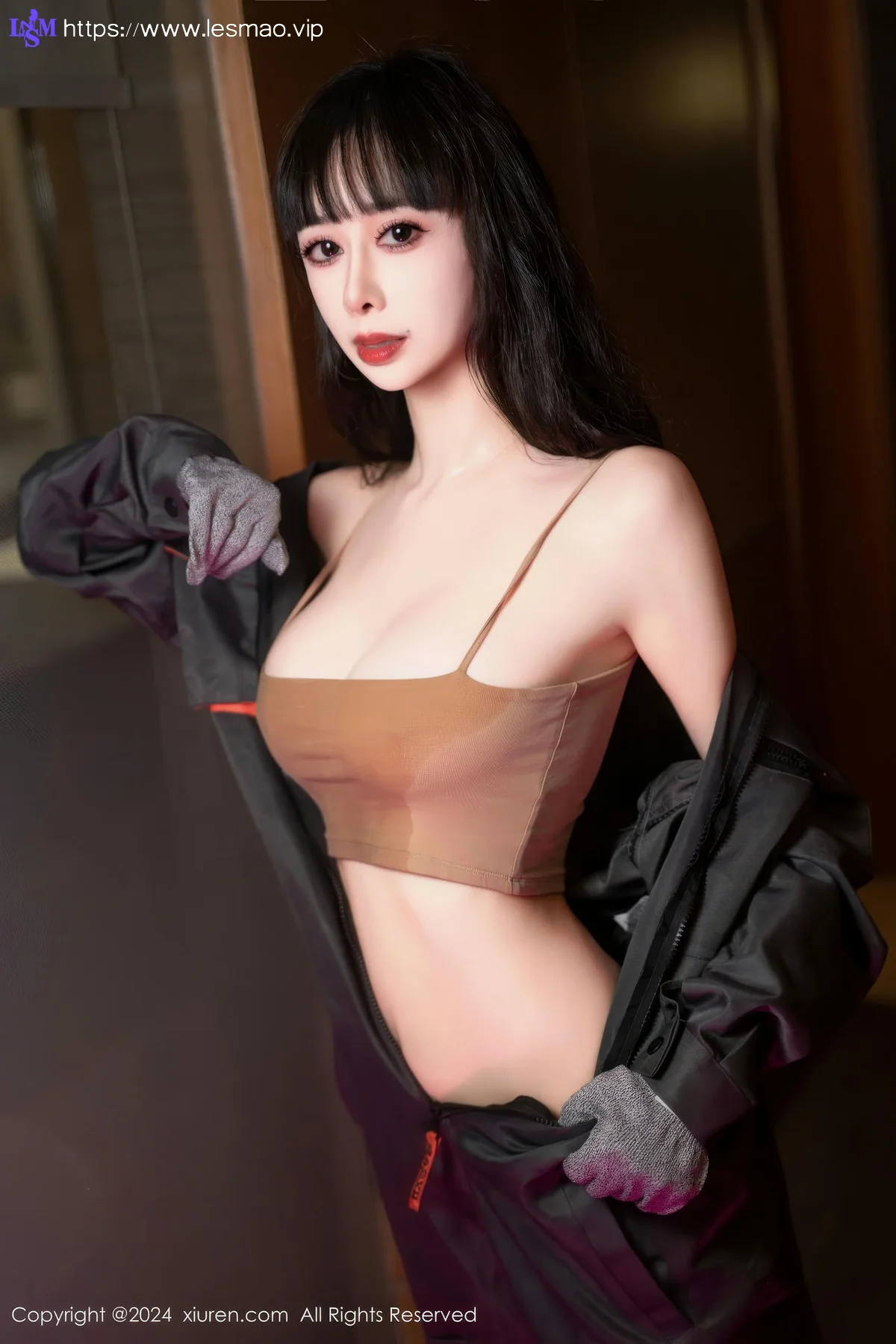 XiuRen 秀人 No.8938 宝宝甜 上门女维修工特殊服务性感写真 - 15