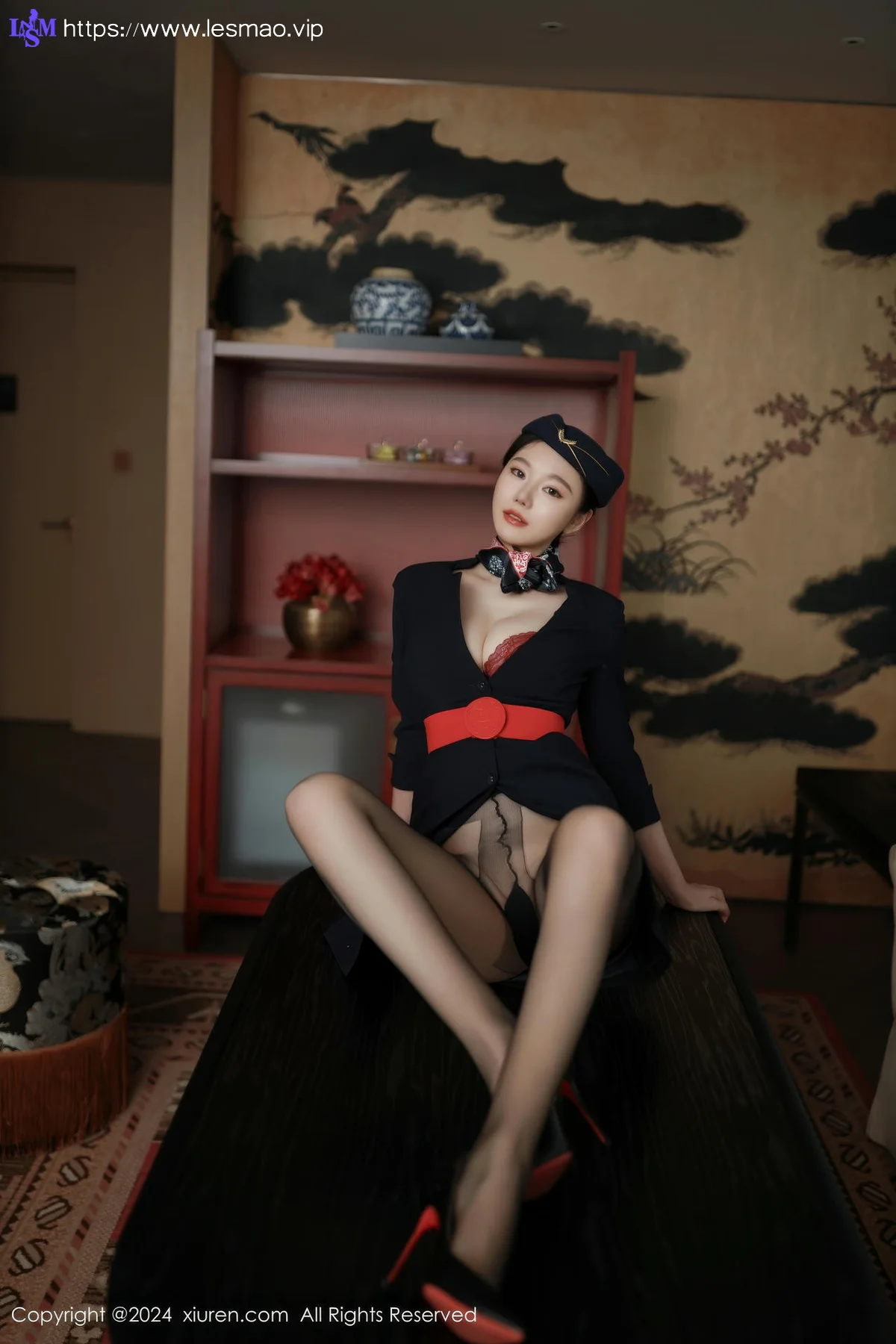 XiuRen 秀人 No.8942 安然anran 深蓝色空姐制服迪拜旅拍 - 23