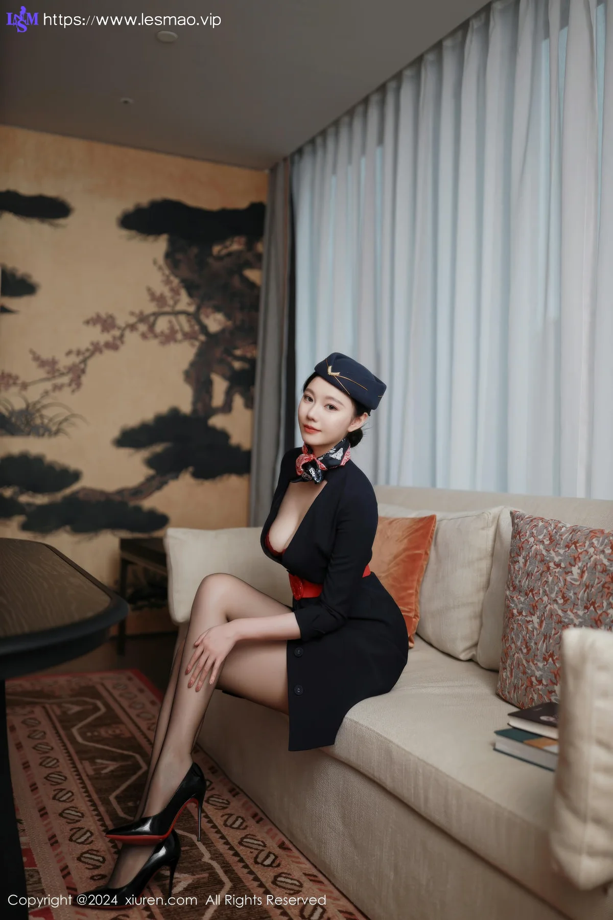 XiuRen 秀人 No.8942 安然anran 深蓝色空姐制服迪拜旅拍 - 26