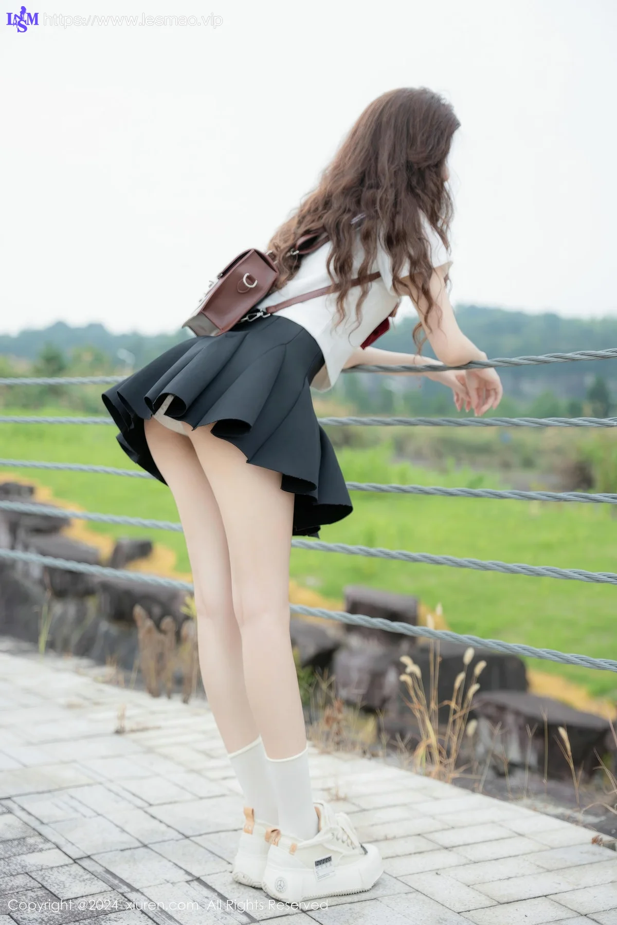 XiuRen 秀人 No.8948 拍黄瓜girl 首套写真JK制服22 - 42