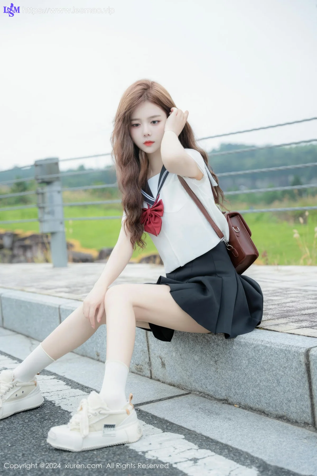 XiuRen 秀人 No.8948 拍黄瓜girl 首套写真JK制服22 - 45