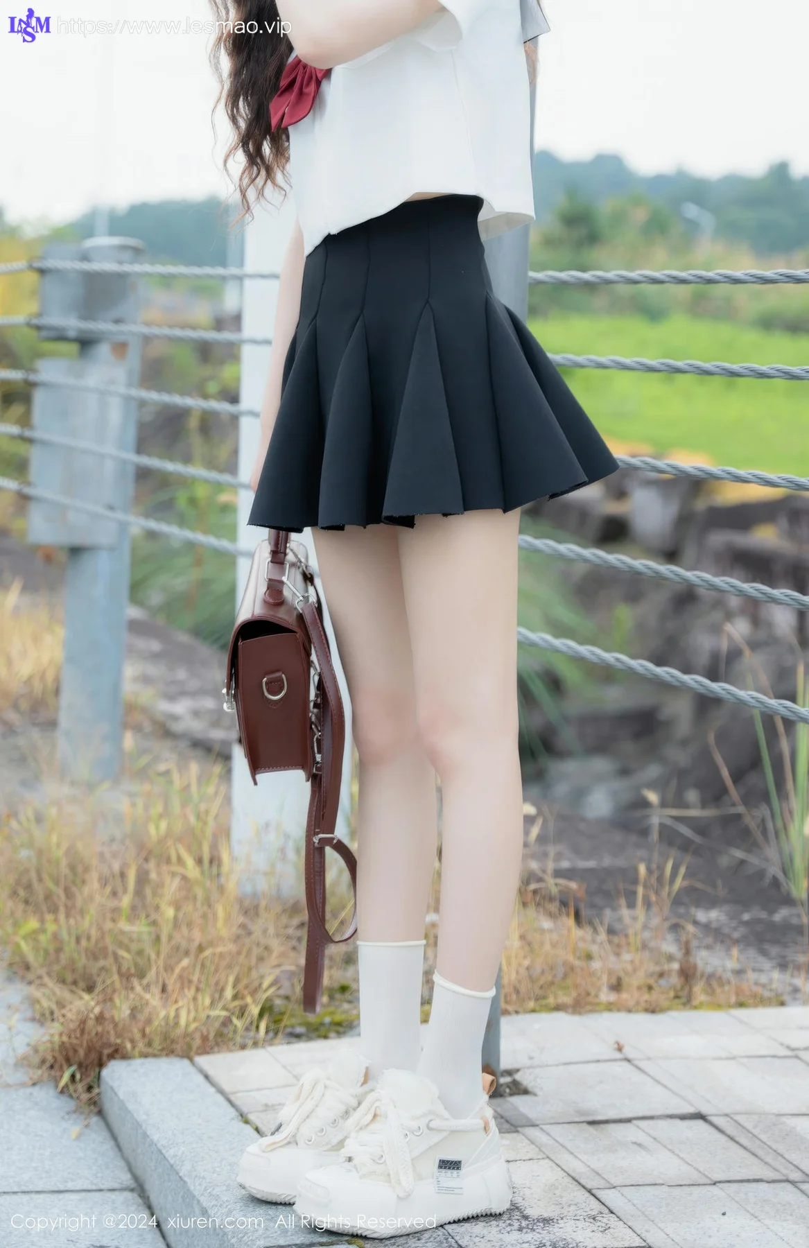 XiuRen 秀人 No.8948 拍黄瓜girl 首套写真JK制服22 - 52