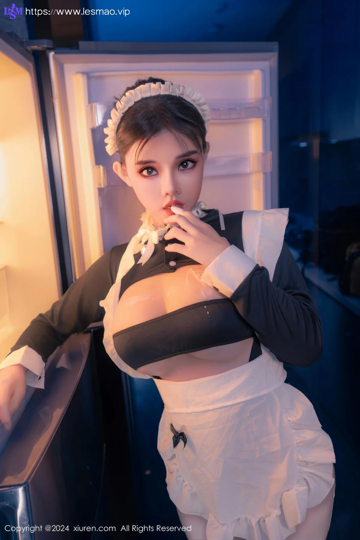 XiuRen 秀人 No.8966 小童颜 首套写真娇小女仆半夜偷吃 - 16