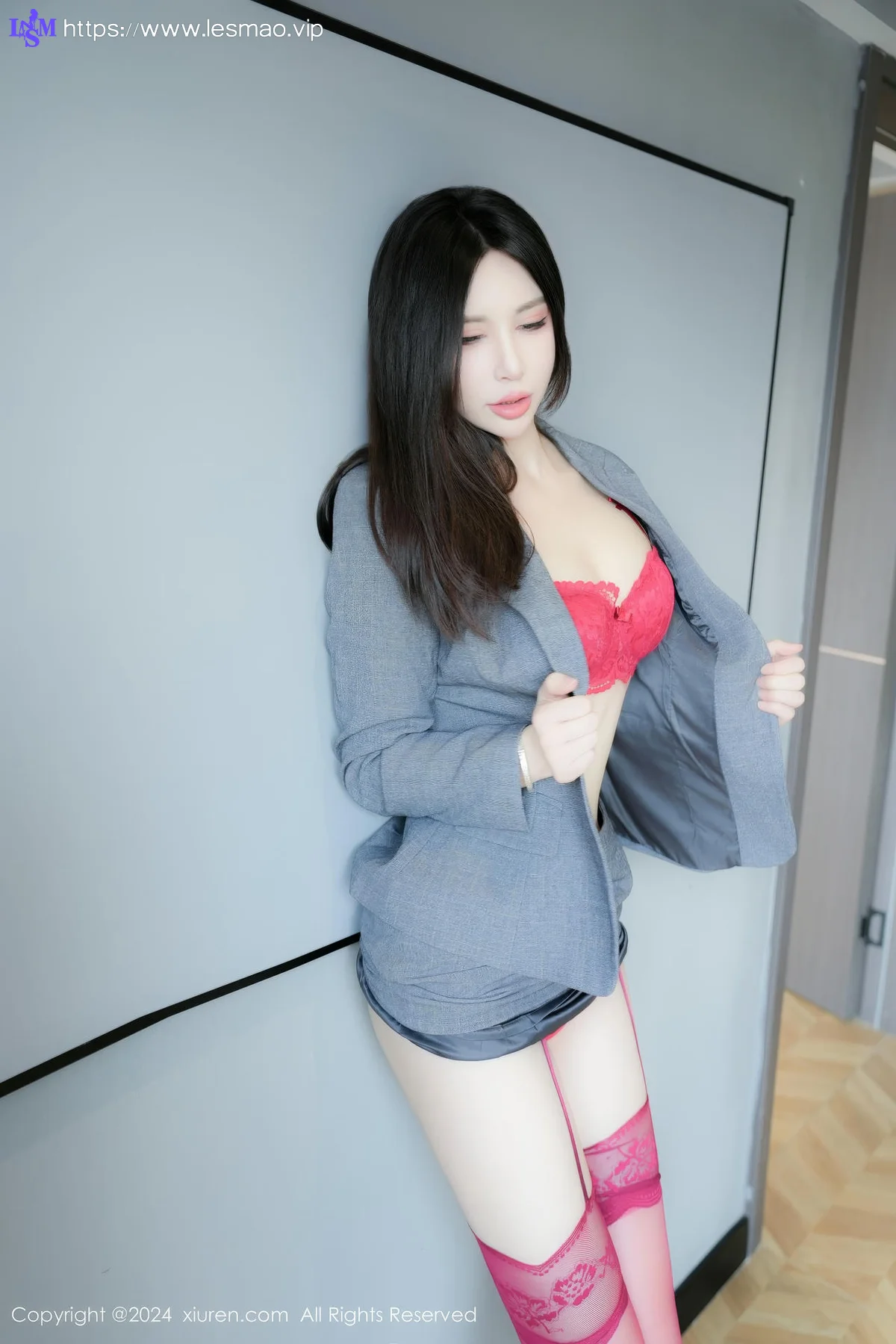 XiuRen 秀人 No.8967 曼柔 红色丝袜性感写真 - 26