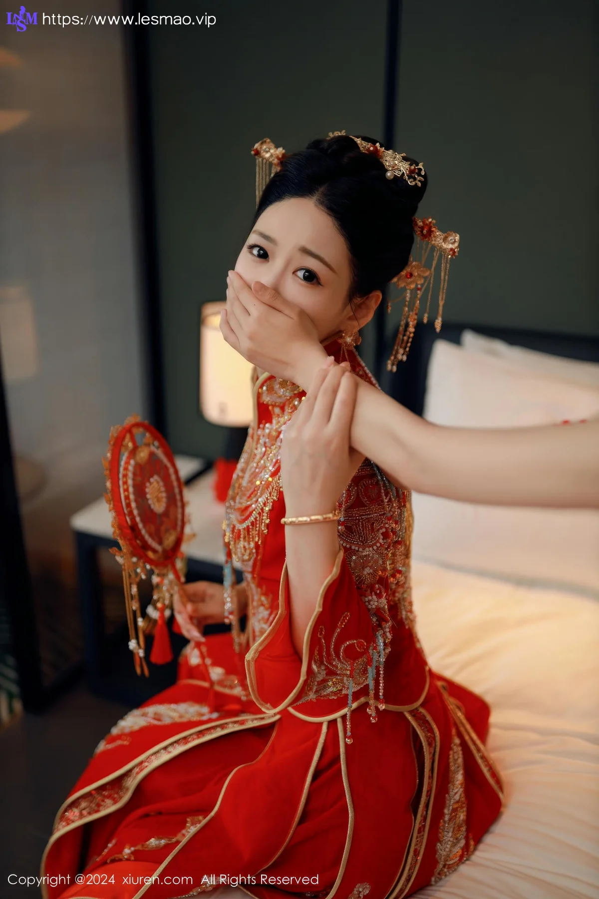 XiuRen 秀人 No.8972 唐安琪 红色新娘服饰迪拜旅拍111 - 21