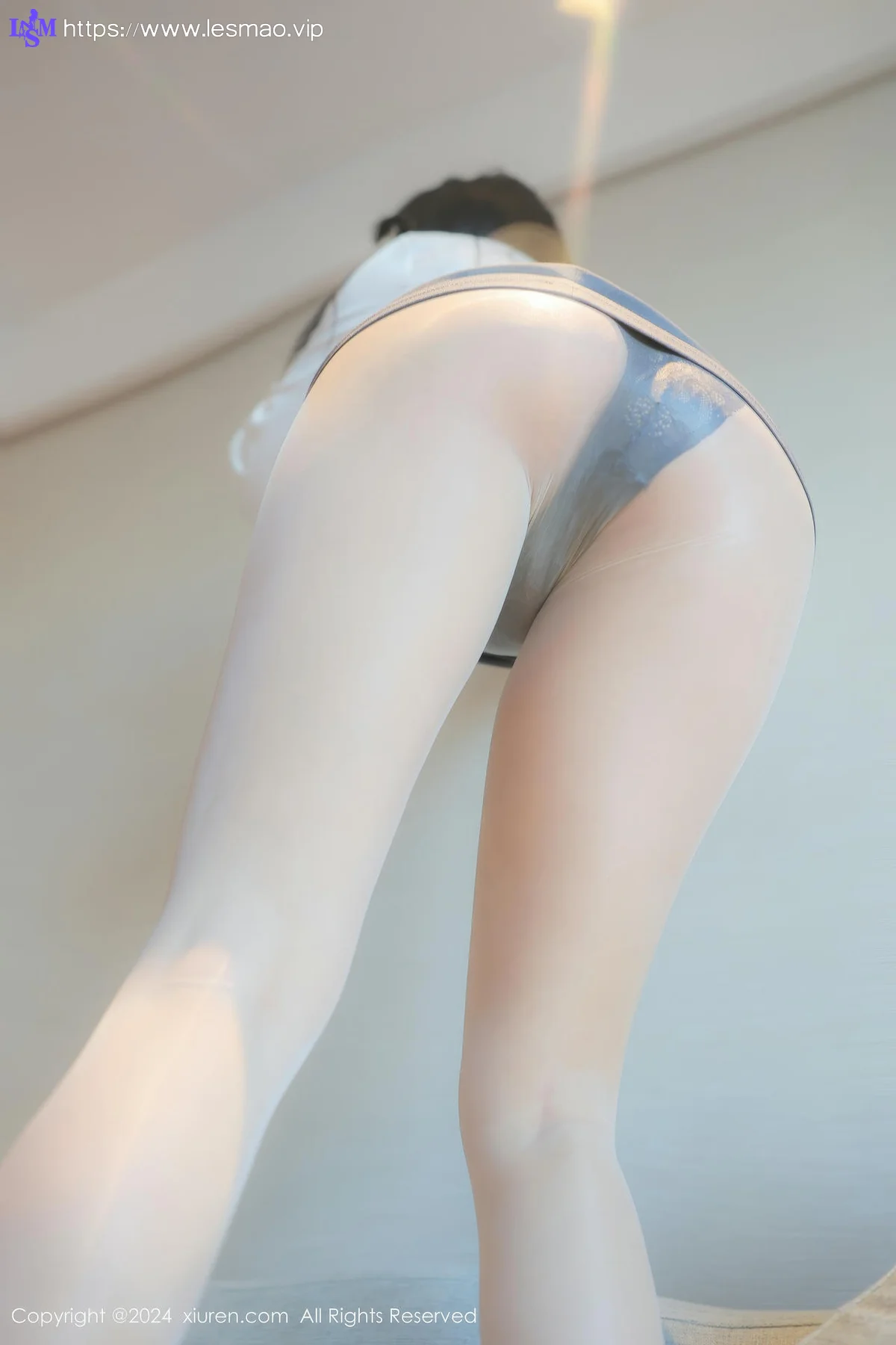 XiuRen 秀人 No.8989 麦田 首套写真白色OL2 - 43
