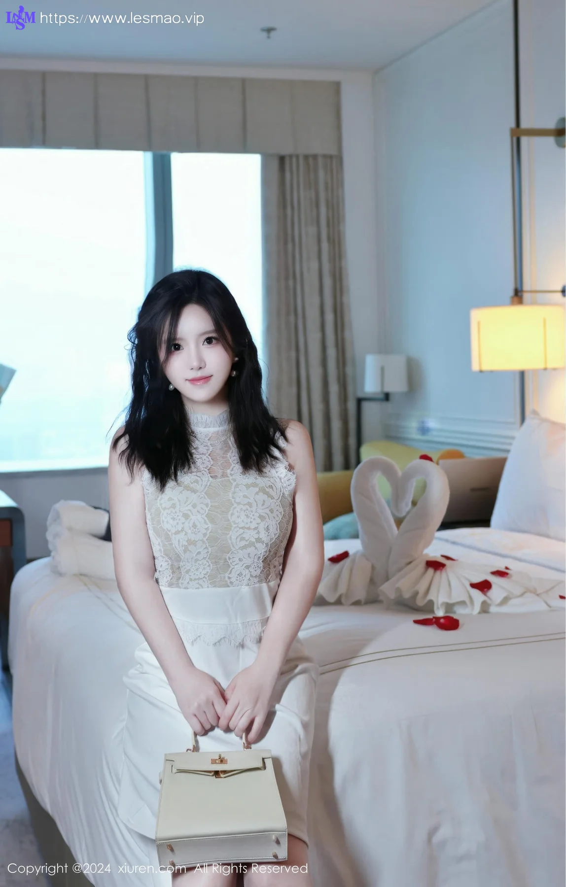 XiuRen 秀人 No.8991 小薯条nienie 连衣短裙性感写真11 - 21