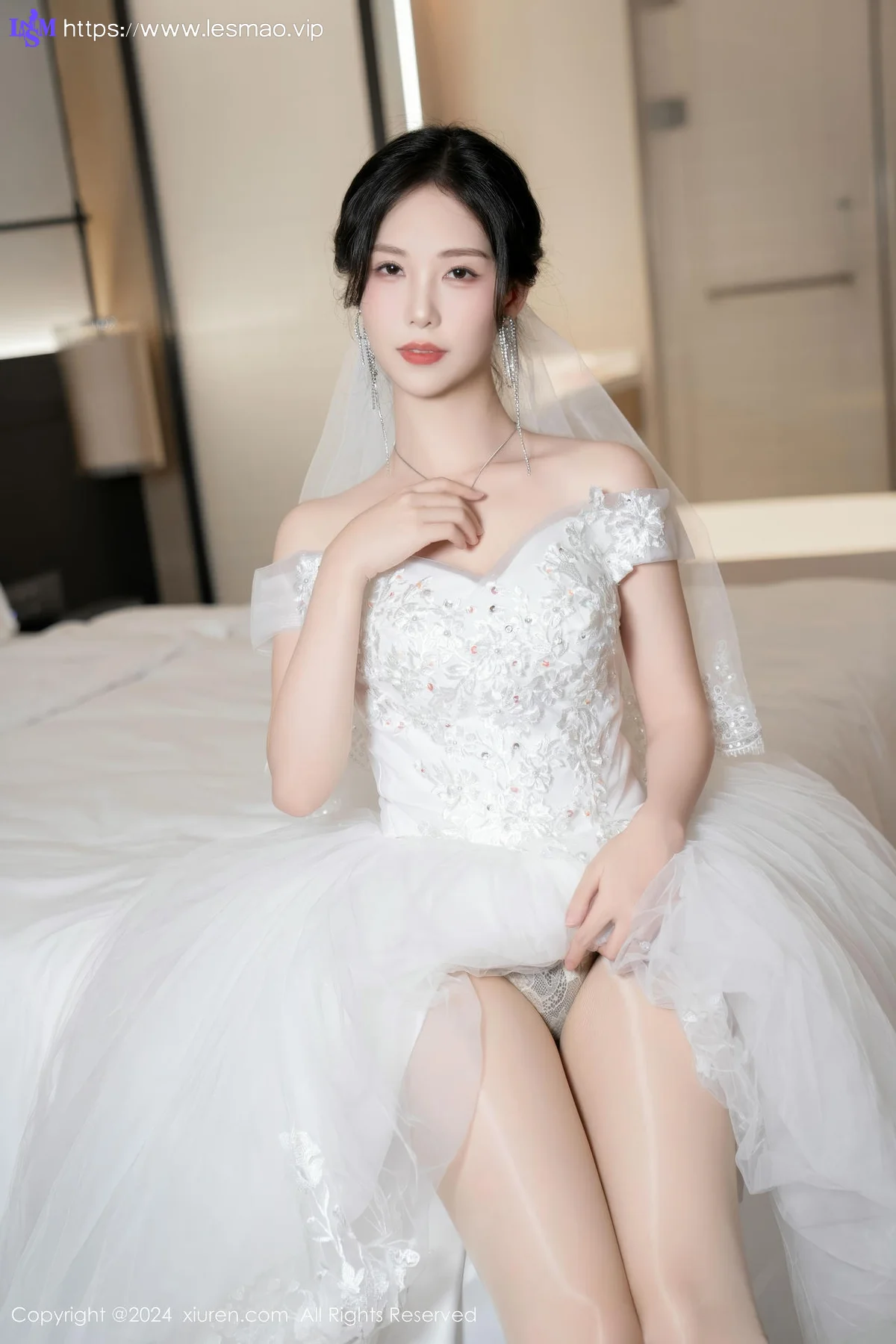 XiuRen 秀人 No.8998 利世 魅惑肉丝性感写真22 - 33