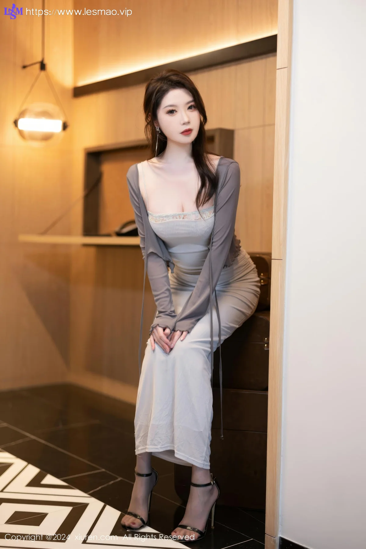 XiuRen 秀人 No.9007 梦心玥 灰色吊带搭性感写真1 - 11