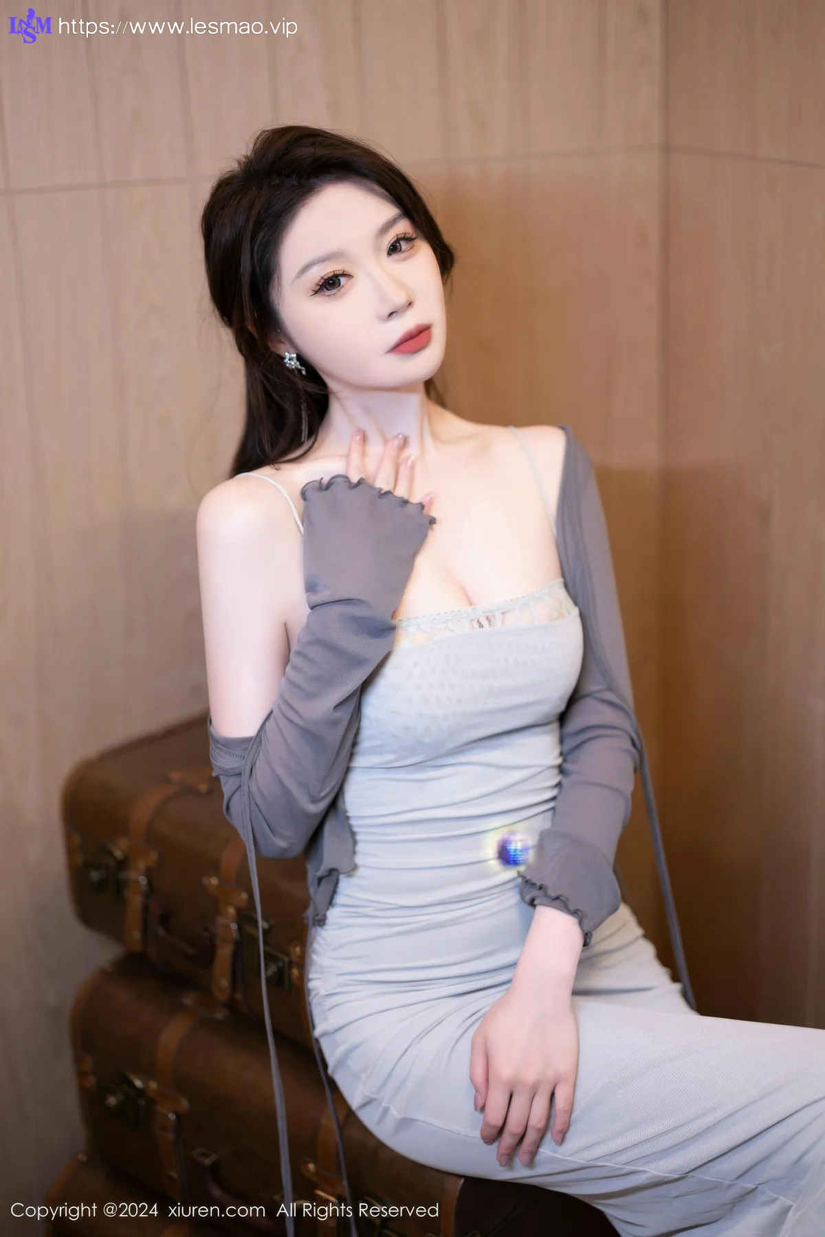 XiuRen 秀人 No.9007 梦心玥 灰色吊带搭性感写真1 - 13