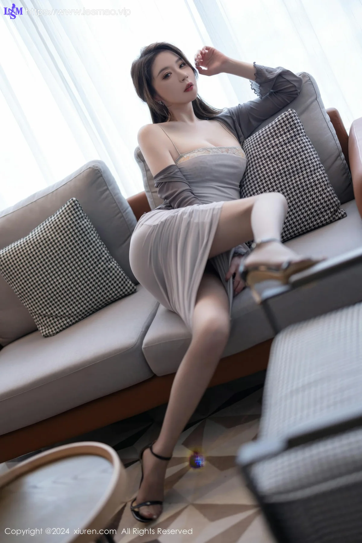 XiuRen 秀人 No.9007 梦心玥 灰色吊带搭性感写真1 - 28