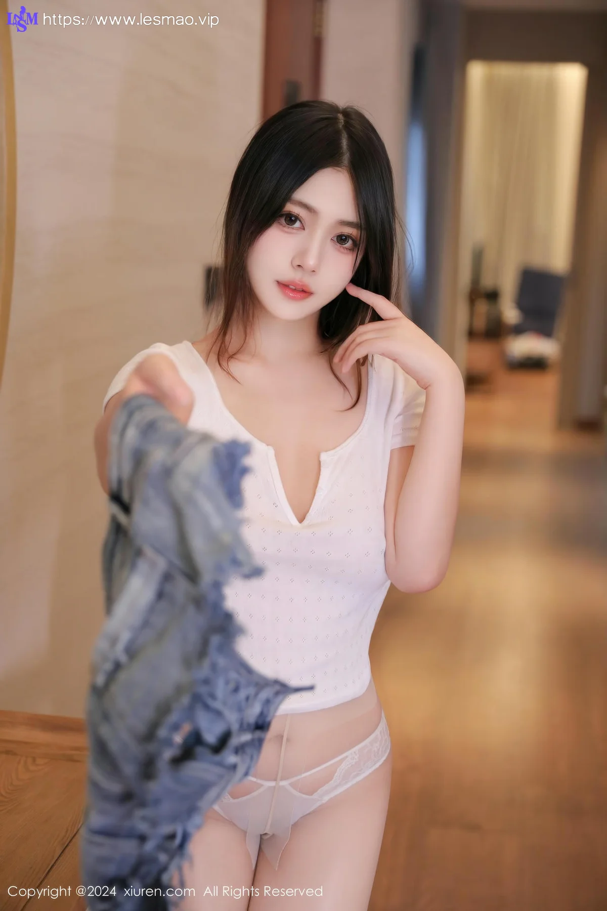 XiuRen 秀人 No.9008 蛋蛋宝 白色T恤性感写真33 - 38