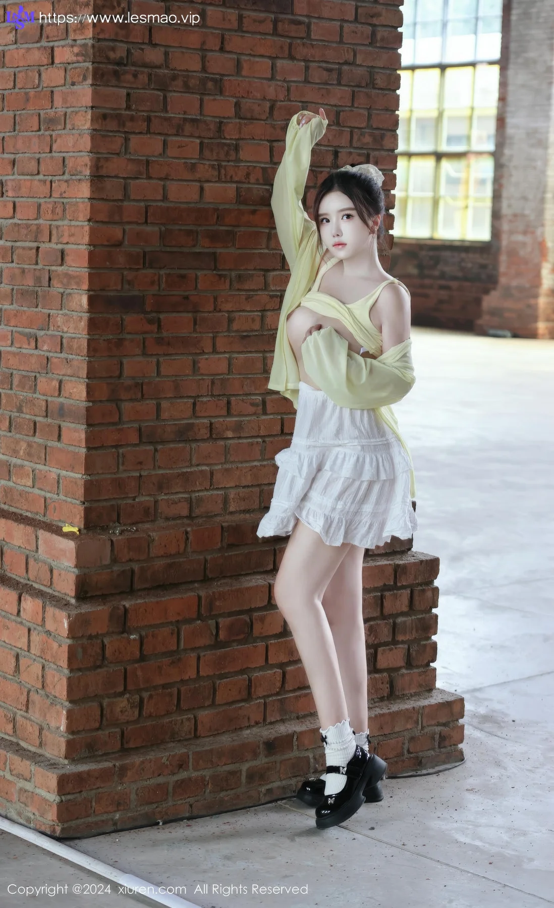 XiuRen 秀人 No.9024 小薯条nienie 共享电动车主题拍摄性感写真11 - 24