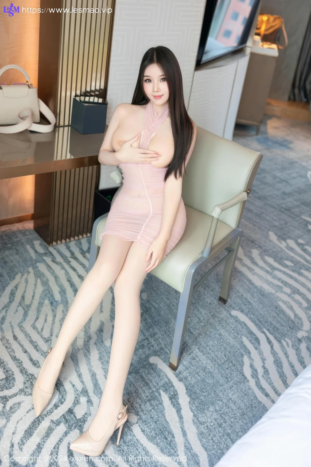XiuRen 秀人 No.9057 金允珍呐 首套写真短粉色露肩2 - 48