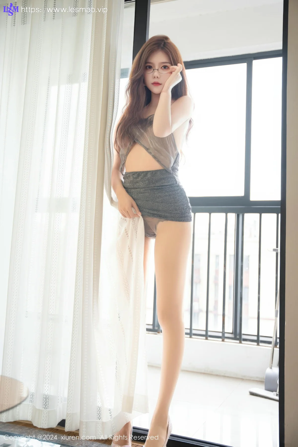 XiuRen 秀人 No.9076 拍黄瓜girl 短裙爆乳 - 26