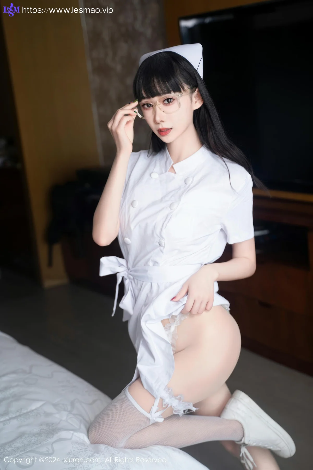 XiuRen 秀人 No.9077 宝宝甜 家庭医生上门服务性感写真 - 12