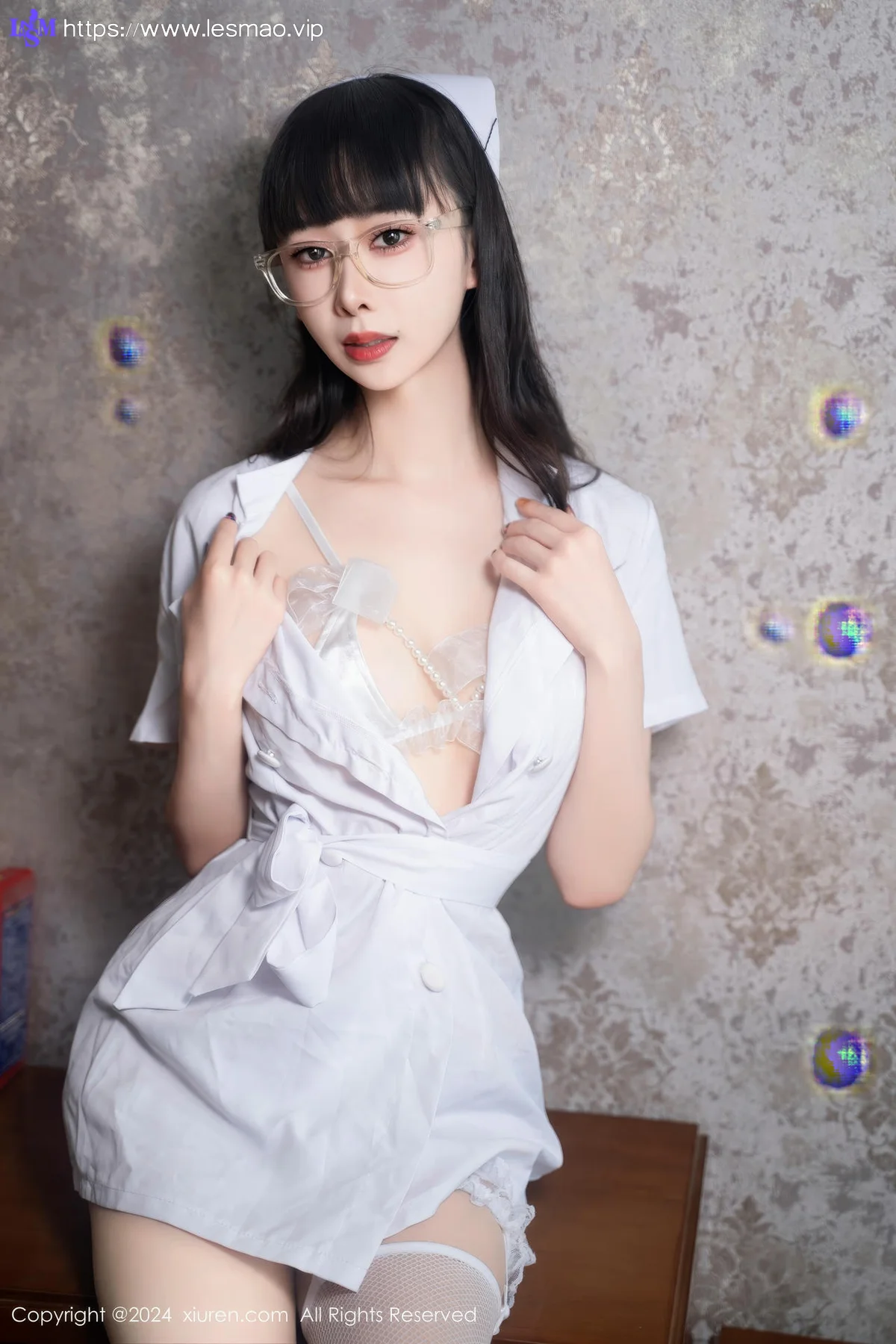 XiuRen 秀人 No.9077 宝宝甜 家庭医生上门服务性感写真 - 15