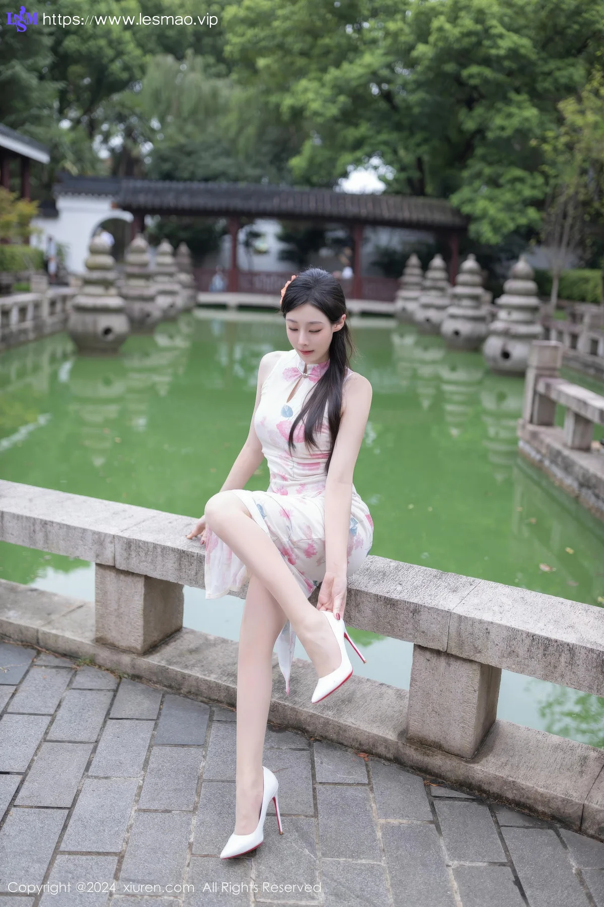 XiuRen 秀人 No.9087 小逗逗 诱人肉色丝袜性感写真11 - 18