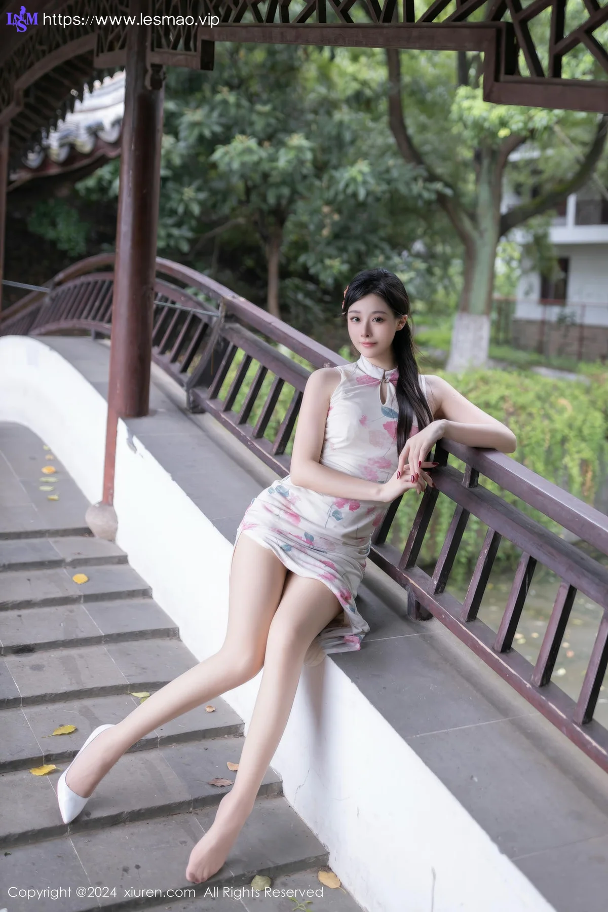 XiuRen 秀人 No.9087 小逗逗 诱人肉色丝袜性感写真11 - 24