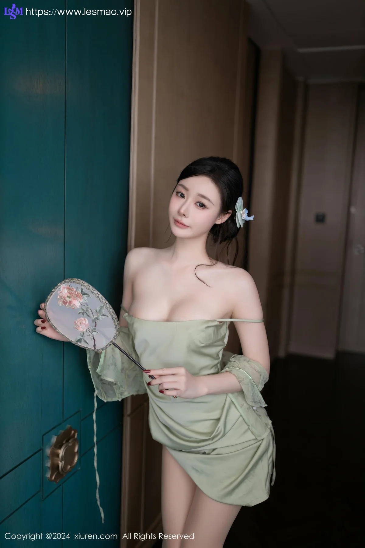 XiuRen 秀人 No.9124 小逗逗 浅色古风服饰性感写真11 - 33