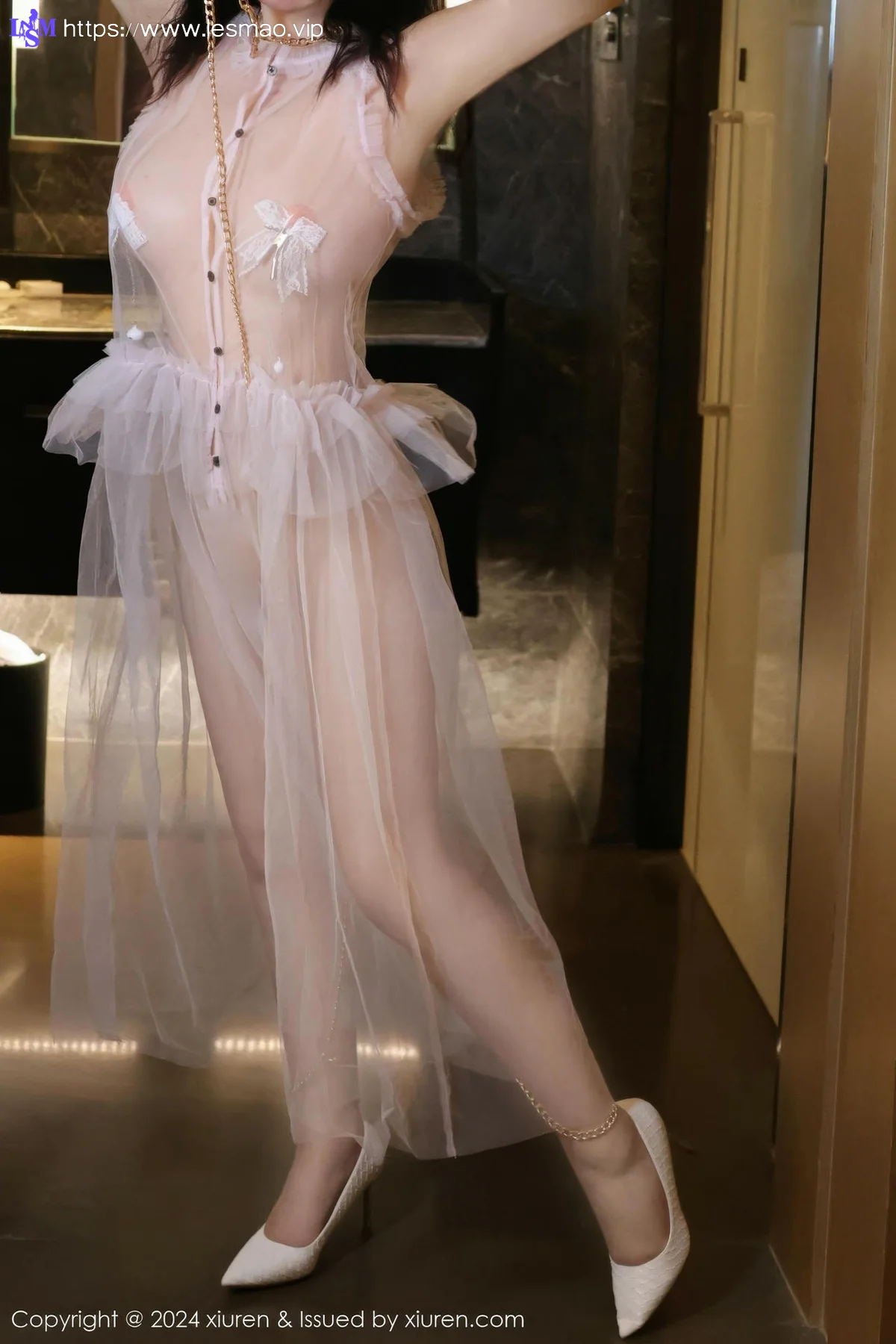 XiuRen 秀人 No.9164 小薯条nienie 户外写真诱惑萝莉 - 62