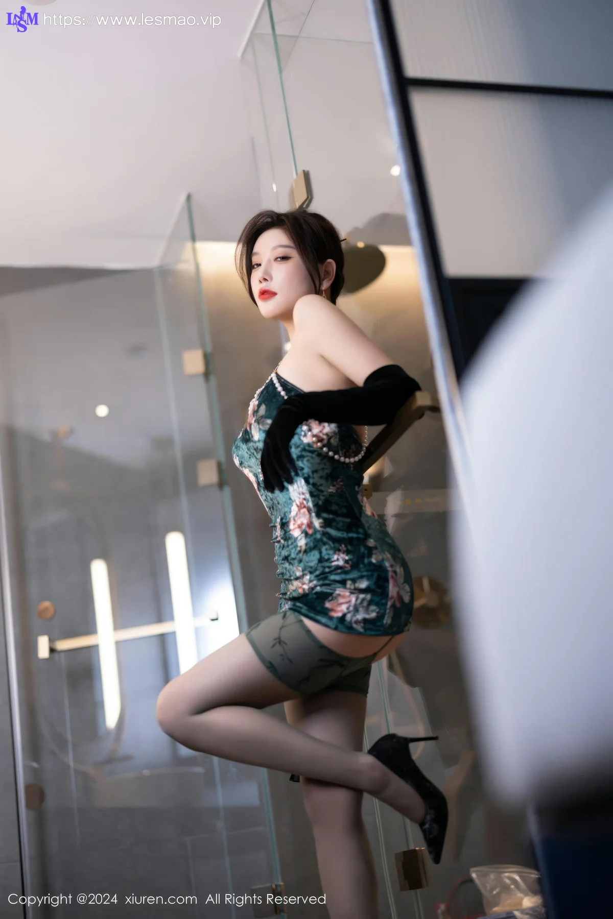 XiuRen 秀人 No.9165 杨晨晨Yome 气质美女私房写真 - 11