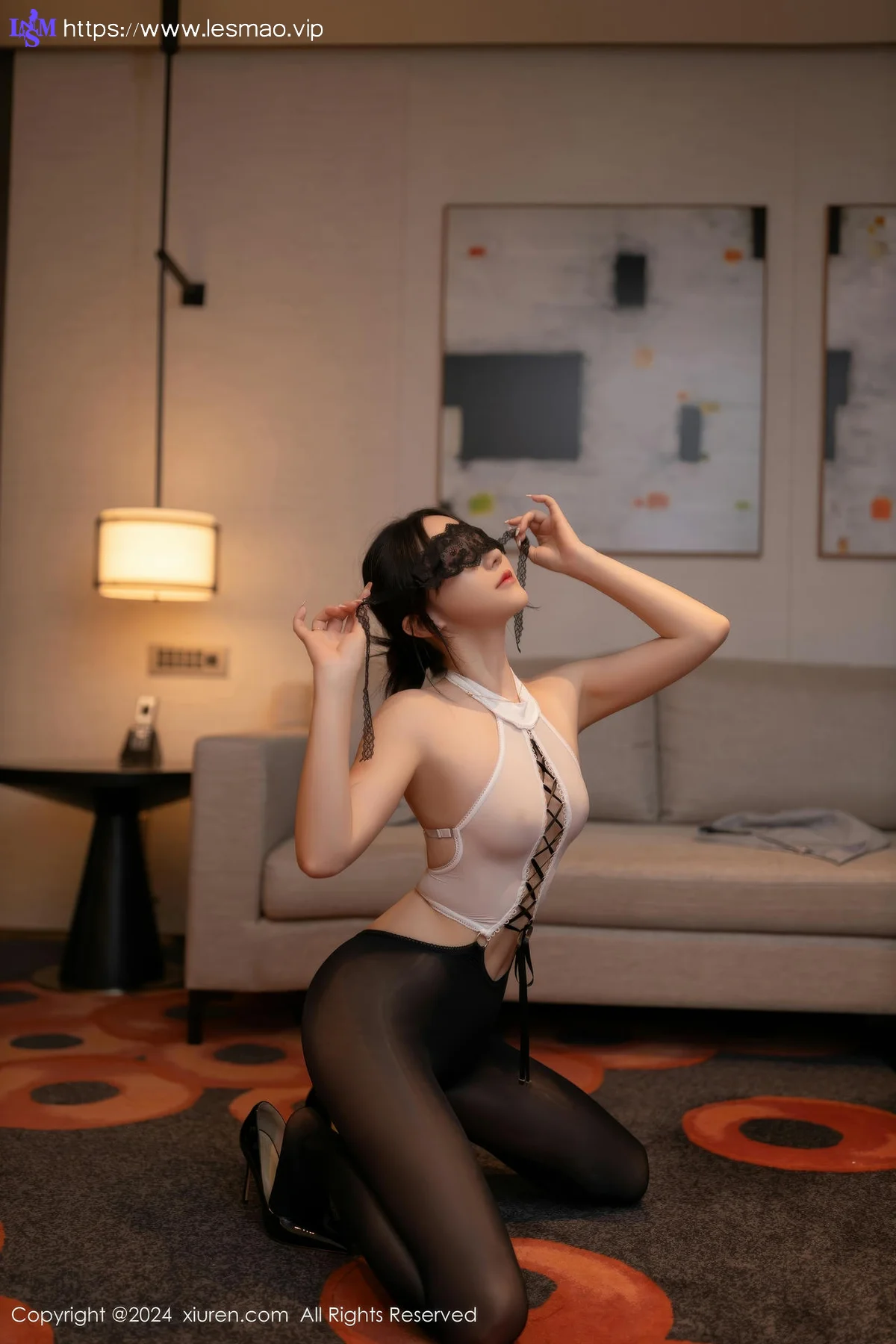 XiuRen 秀人 No.9189 鱼子酱Fish 灰色OL服饰韩国旅拍写真 - 50
