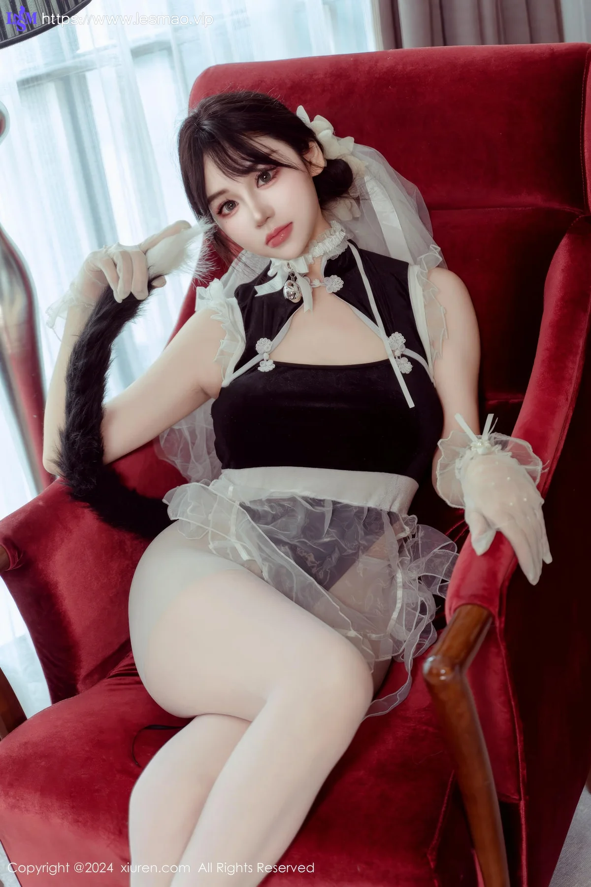 XiuRen 秀人 No.9197 汐汐爱吃草莓 猫系小女仆系列 - 11