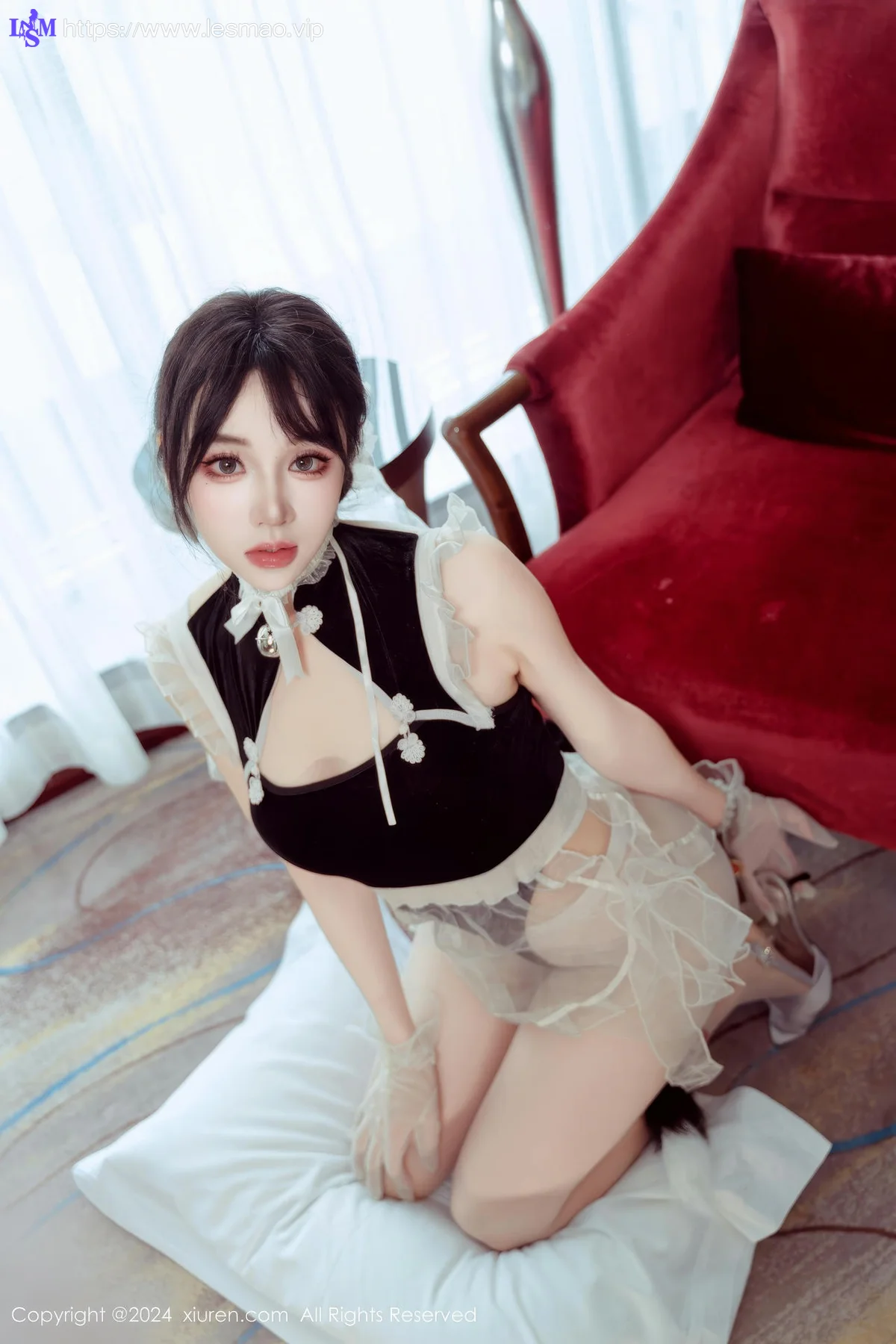 XiuRen 秀人 No.9197 汐汐爱吃草莓 猫系小女仆系列 - 17